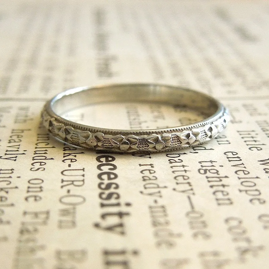 2mm Art Deco 18K White Gold Engraved Wedding Band