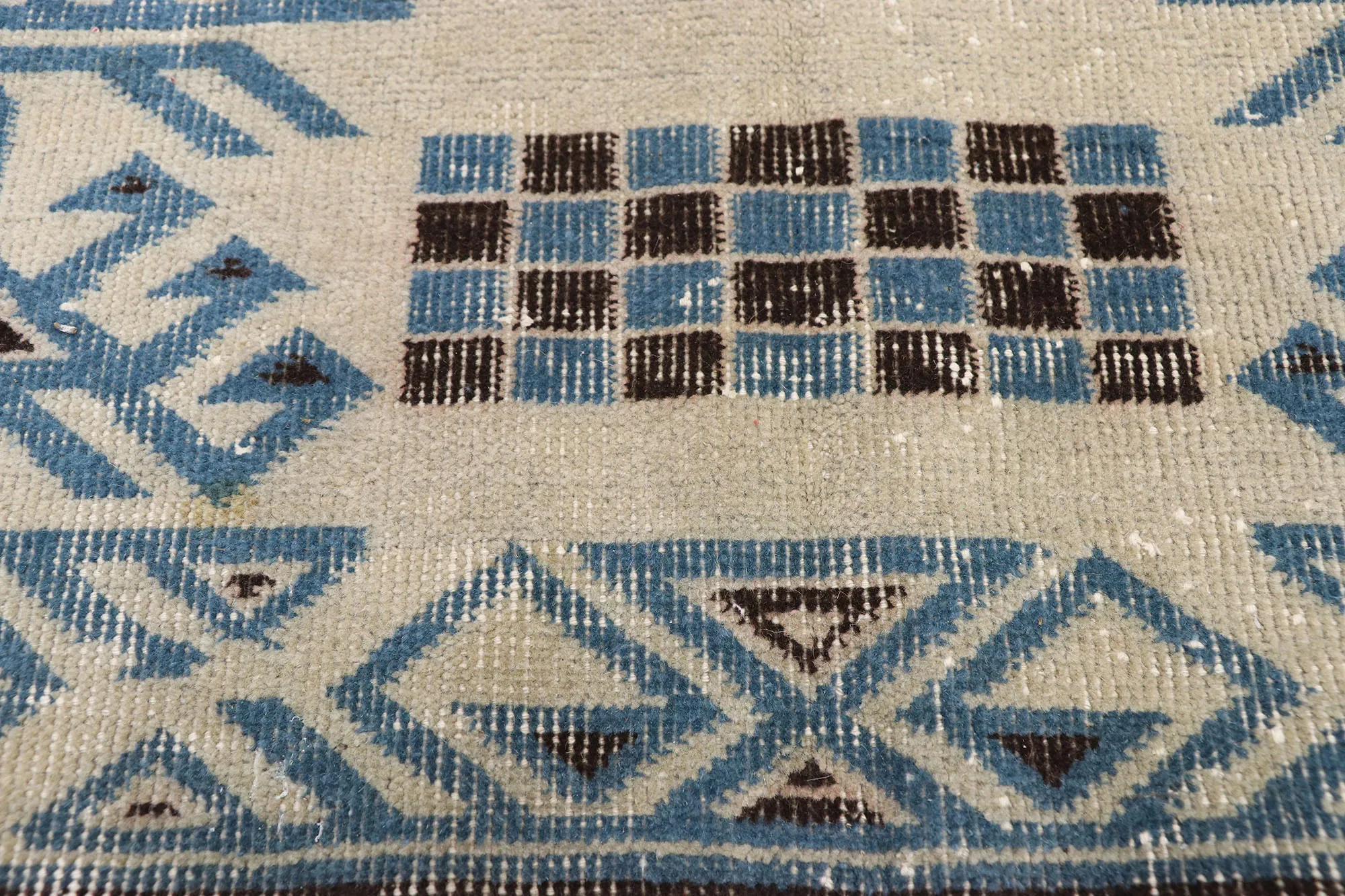 5 x 8 Zeki Muren Vintage Sivas Rug 52605