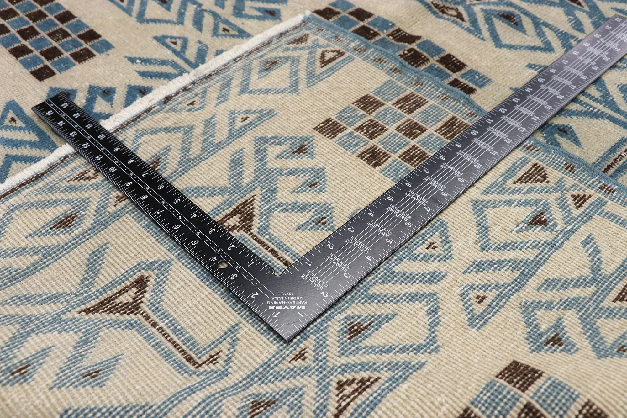 5 x 8 Zeki Muren Vintage Sivas Rug 52605