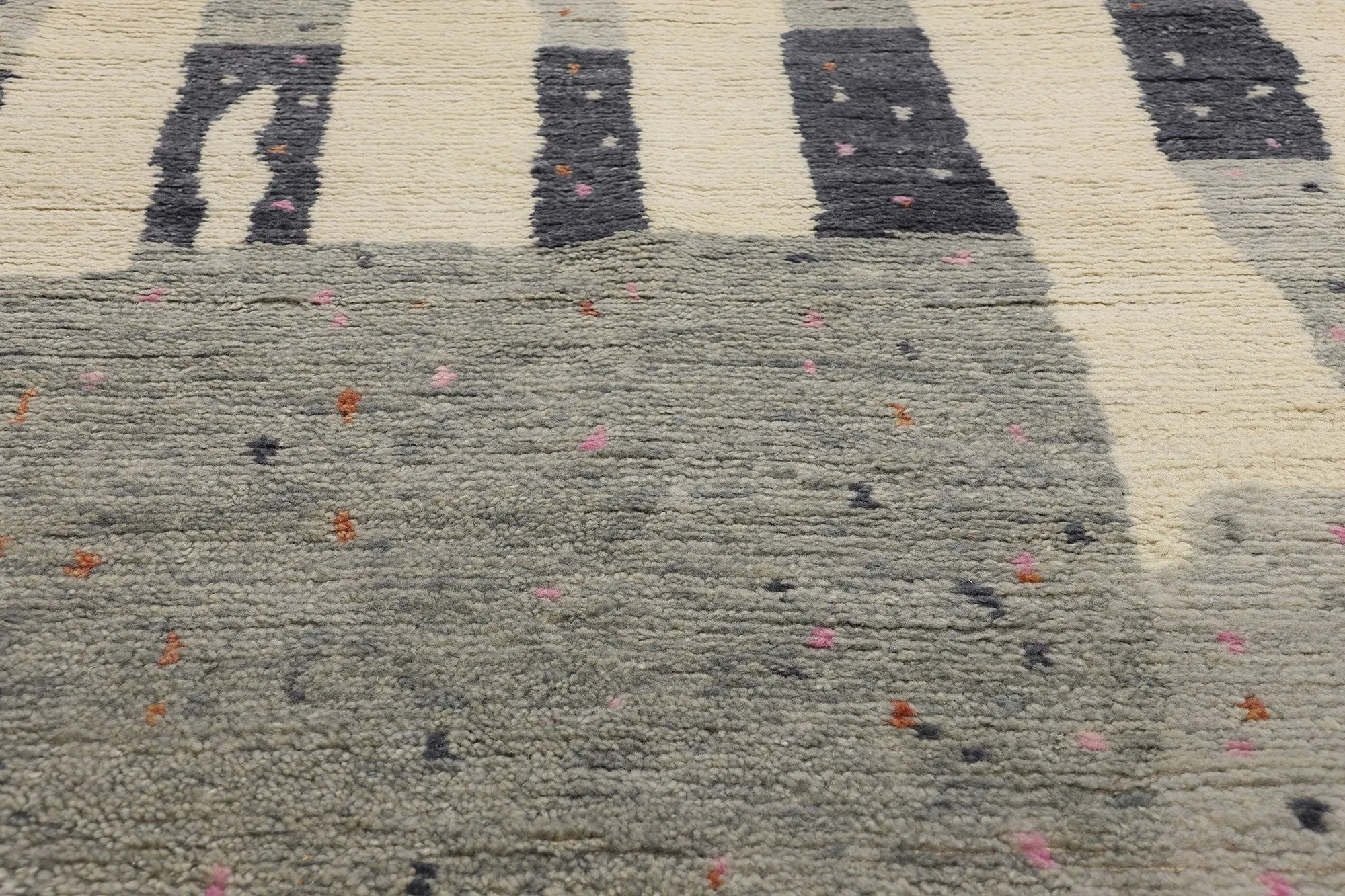 8' x 10' Modern Moroccan Rug