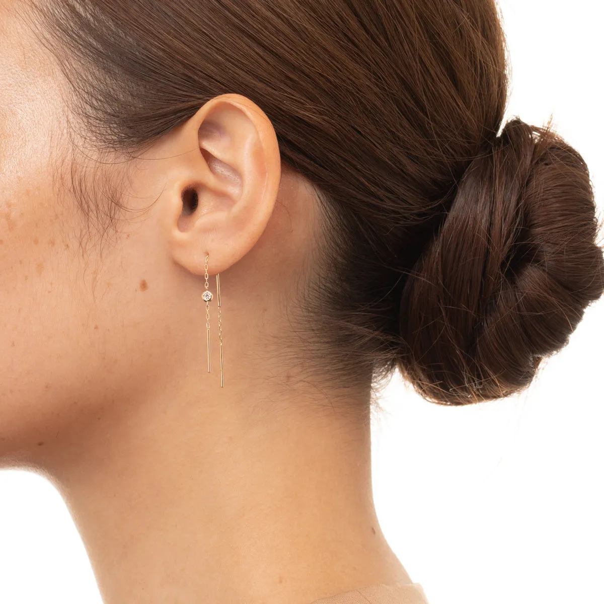 ALL ABOUT BASICS Toggle Diamond Chain Earring
