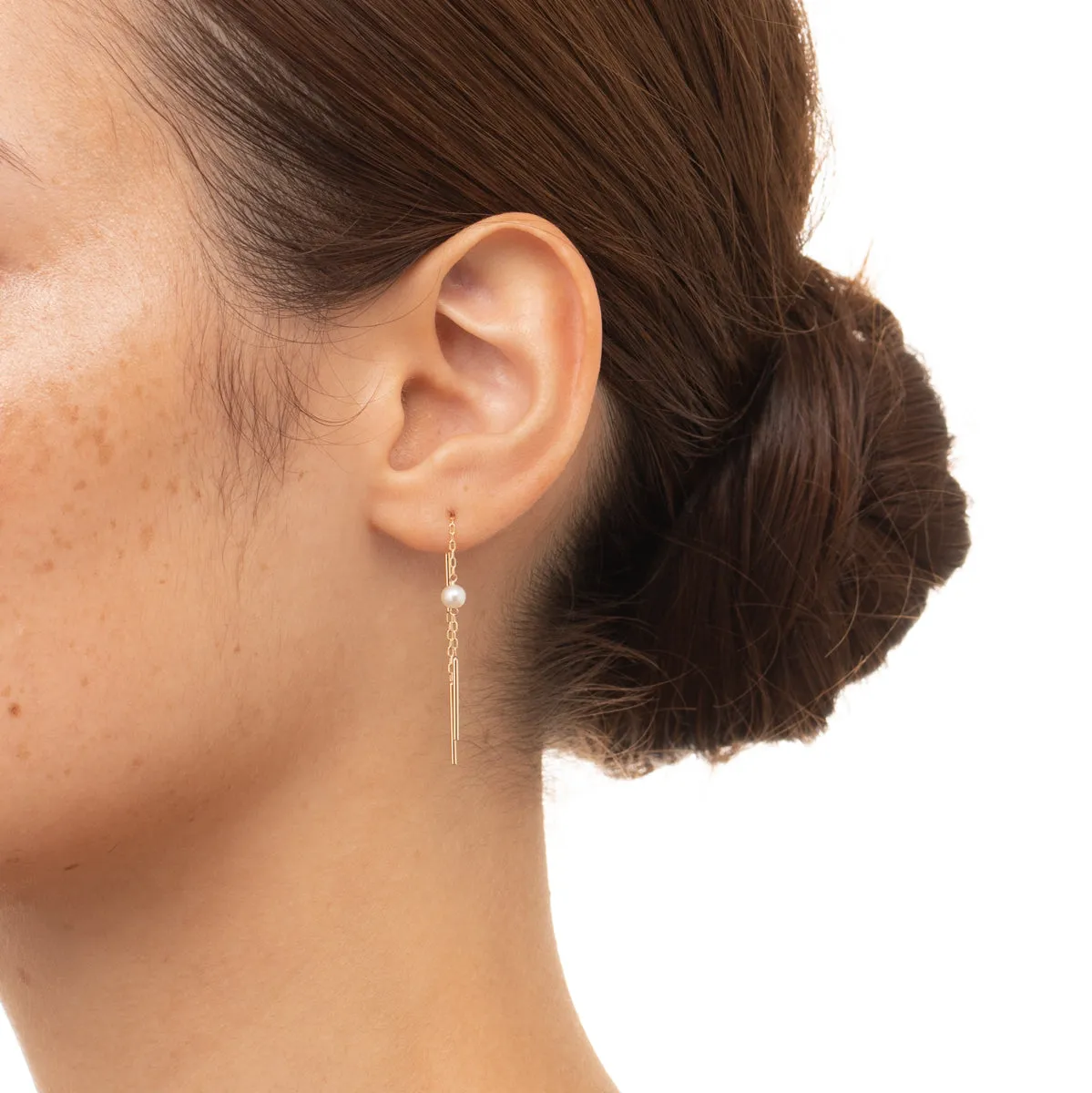ALL ABOUT BASICS Toggle Pearl Chain Earring