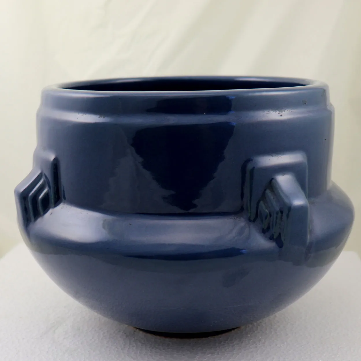 American Roseville Artcraft Pattern Glossy Blue Glaze Pottery Bowl / Planter
