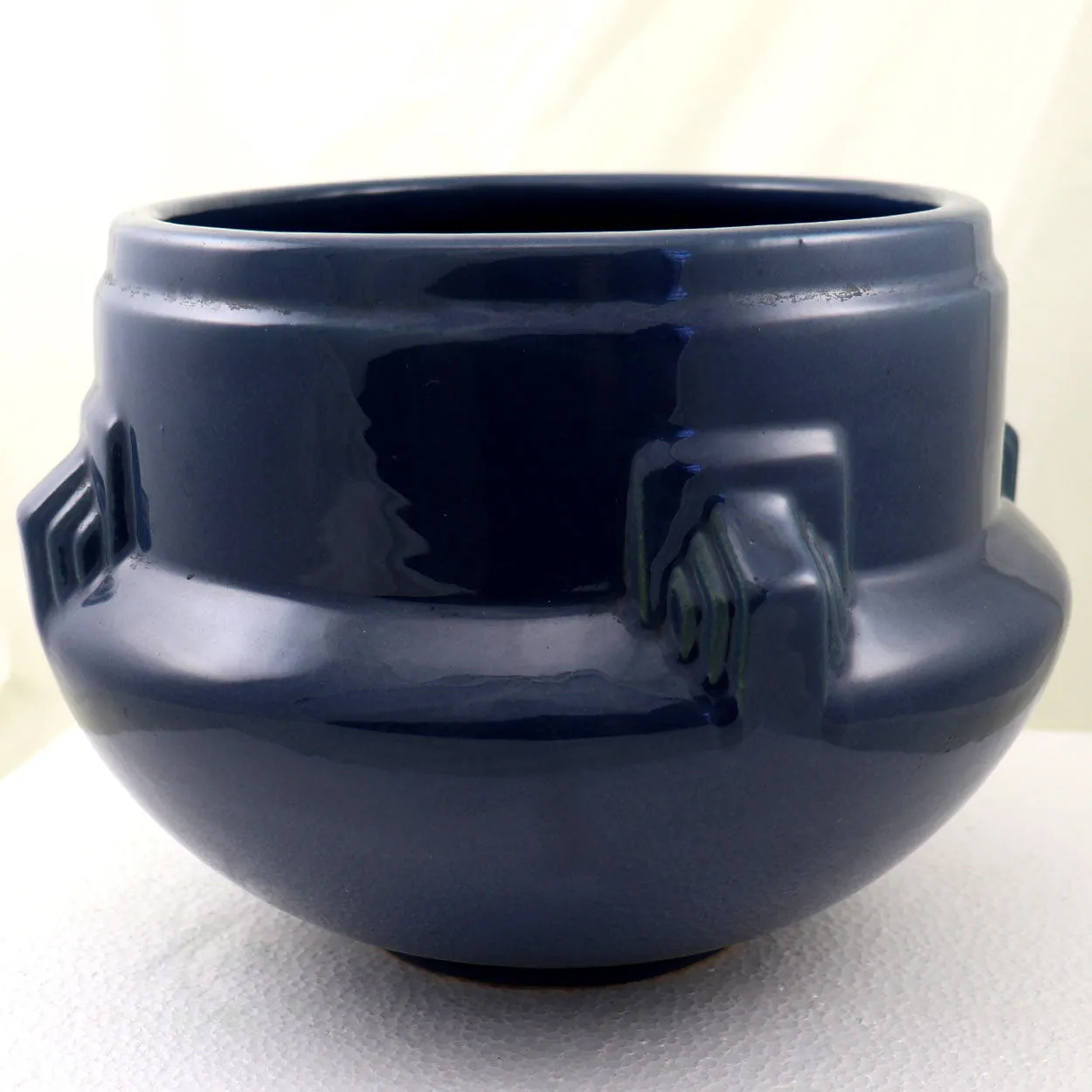 American Roseville Artcraft Pattern Glossy Blue Glaze Pottery Bowl / Planter