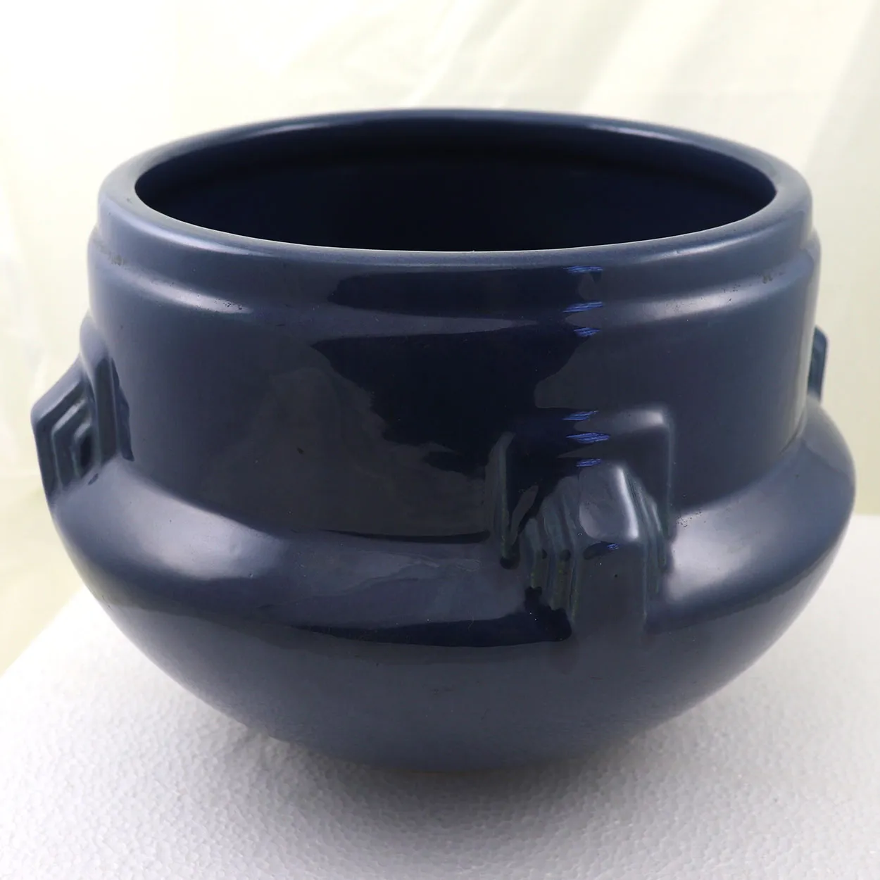 American Roseville Artcraft Pattern Glossy Blue Glaze Pottery Bowl / Planter