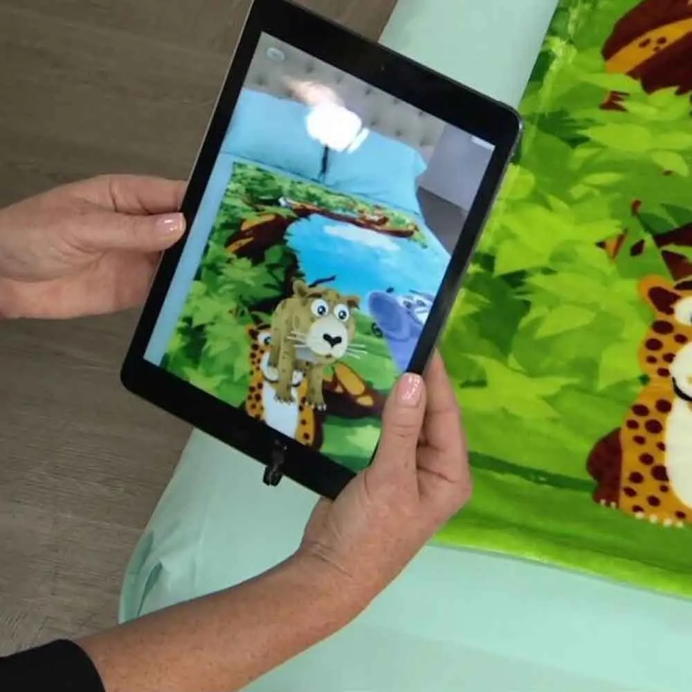 AniMates Activity Blanket