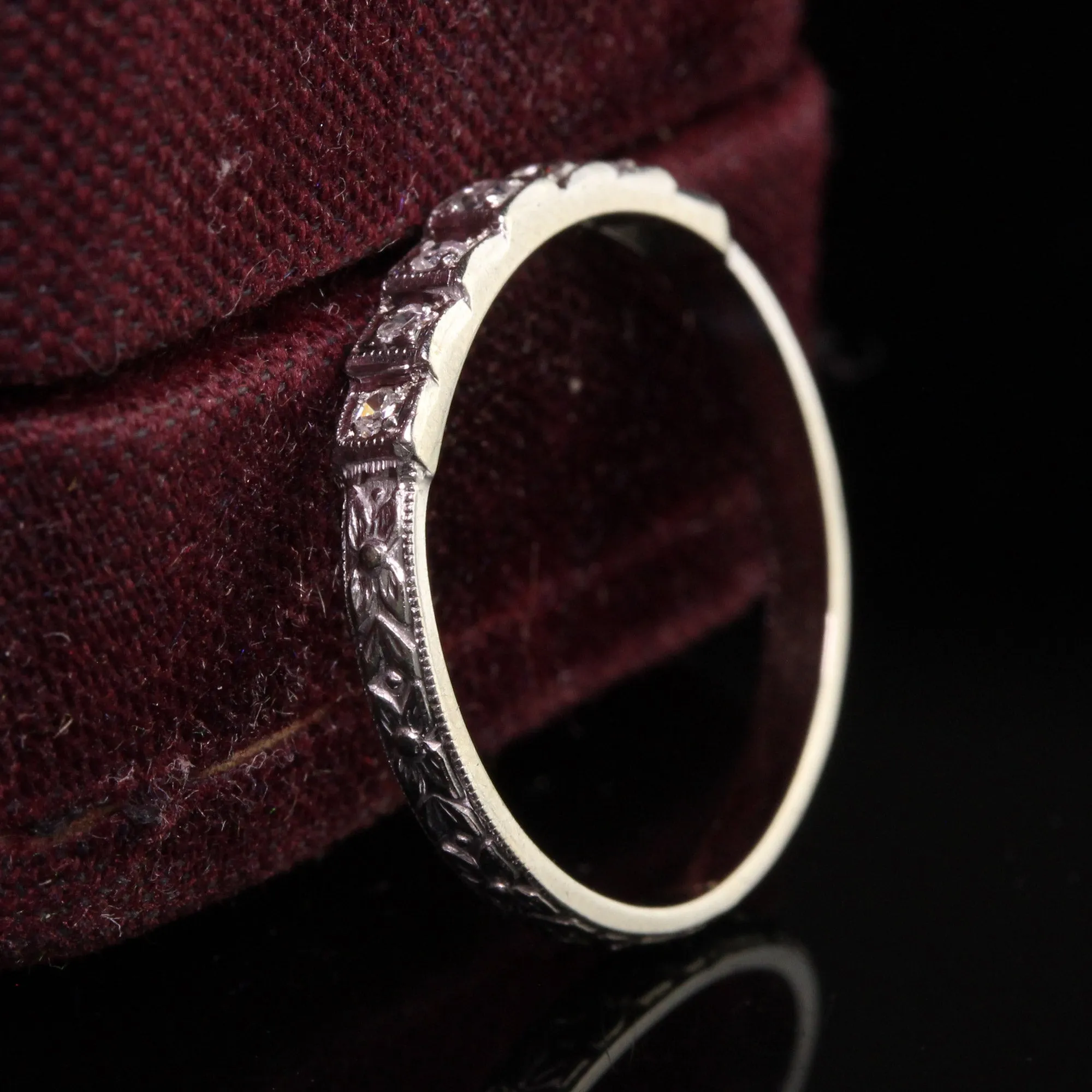 Antique Art Deco 18K White Gold Ring O Romance Diamond Wedding Band