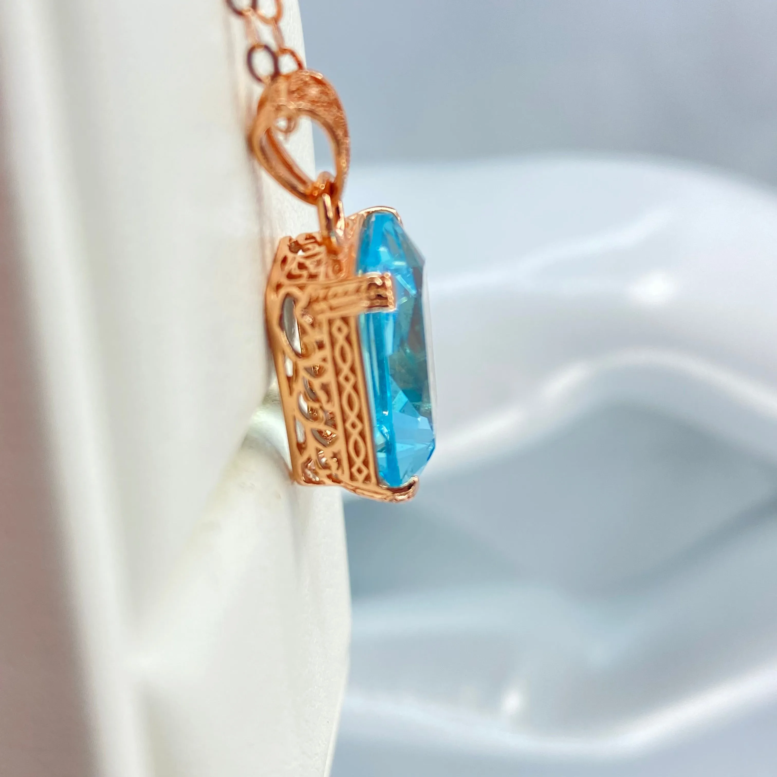 Aquamarine Pendant, Art Deco Filigree, P5