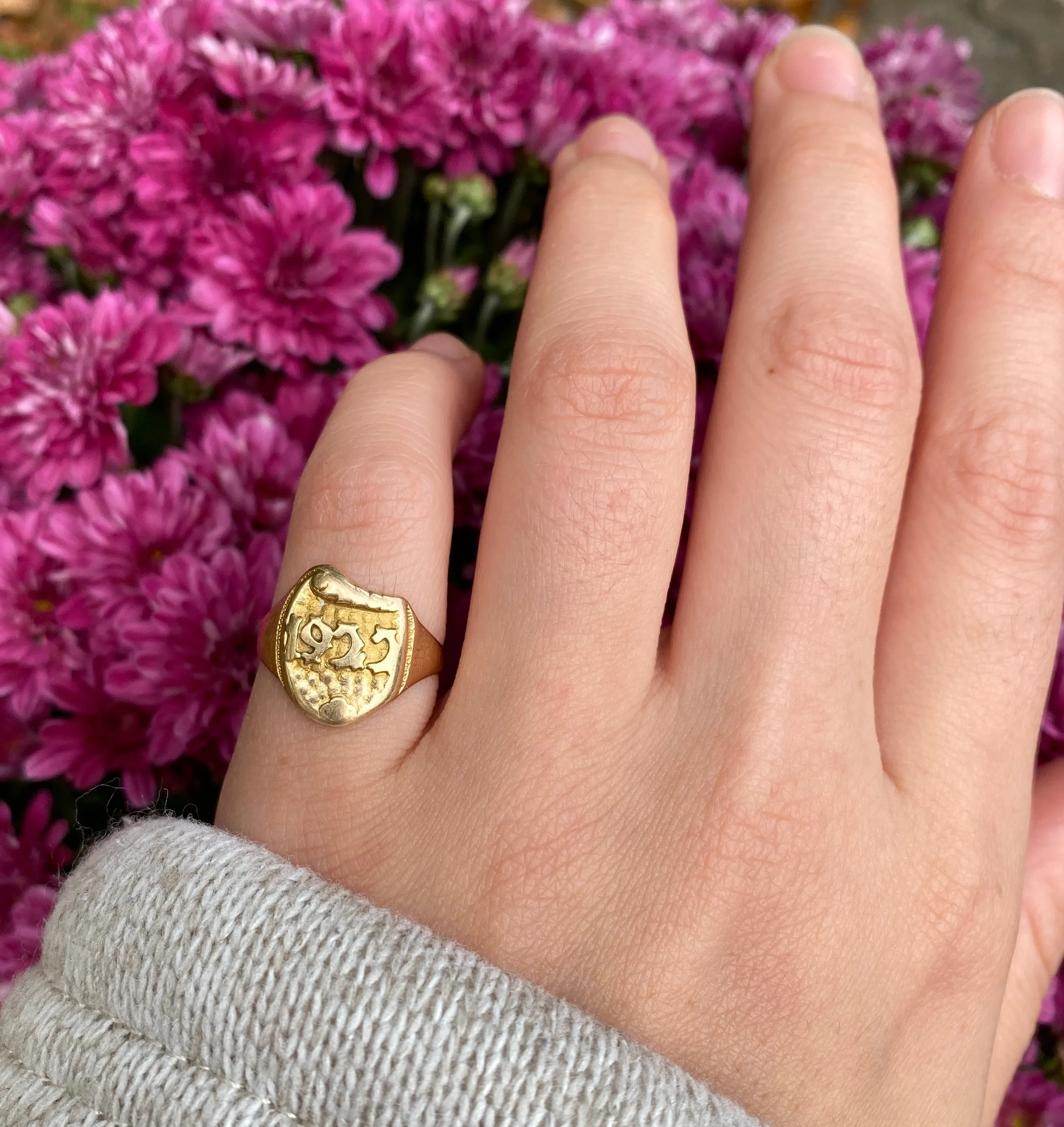 Art Deco 14K Gold “1922” Date Ring, Antique Shield Ring