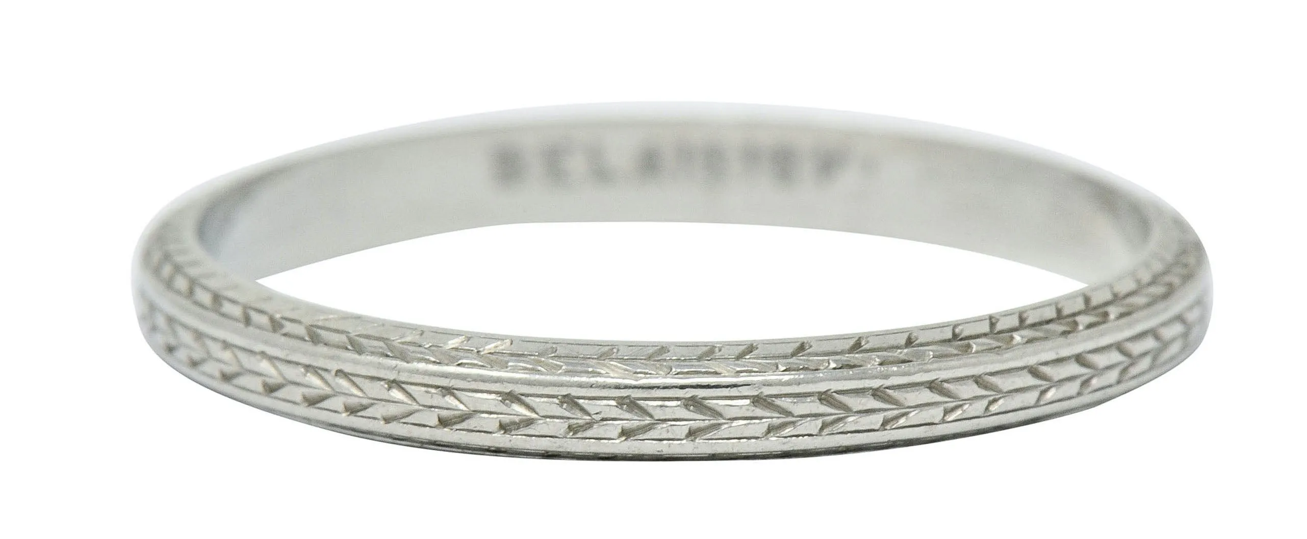Art Deco 18 Karat White Gold Engraved Wheat Band Ring