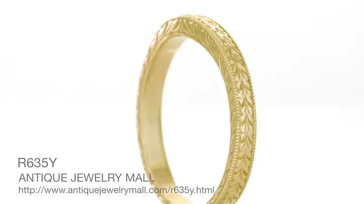 Art Deco Curved Engraved Wheat Wedding Band in 18 Karat Yellow Gold