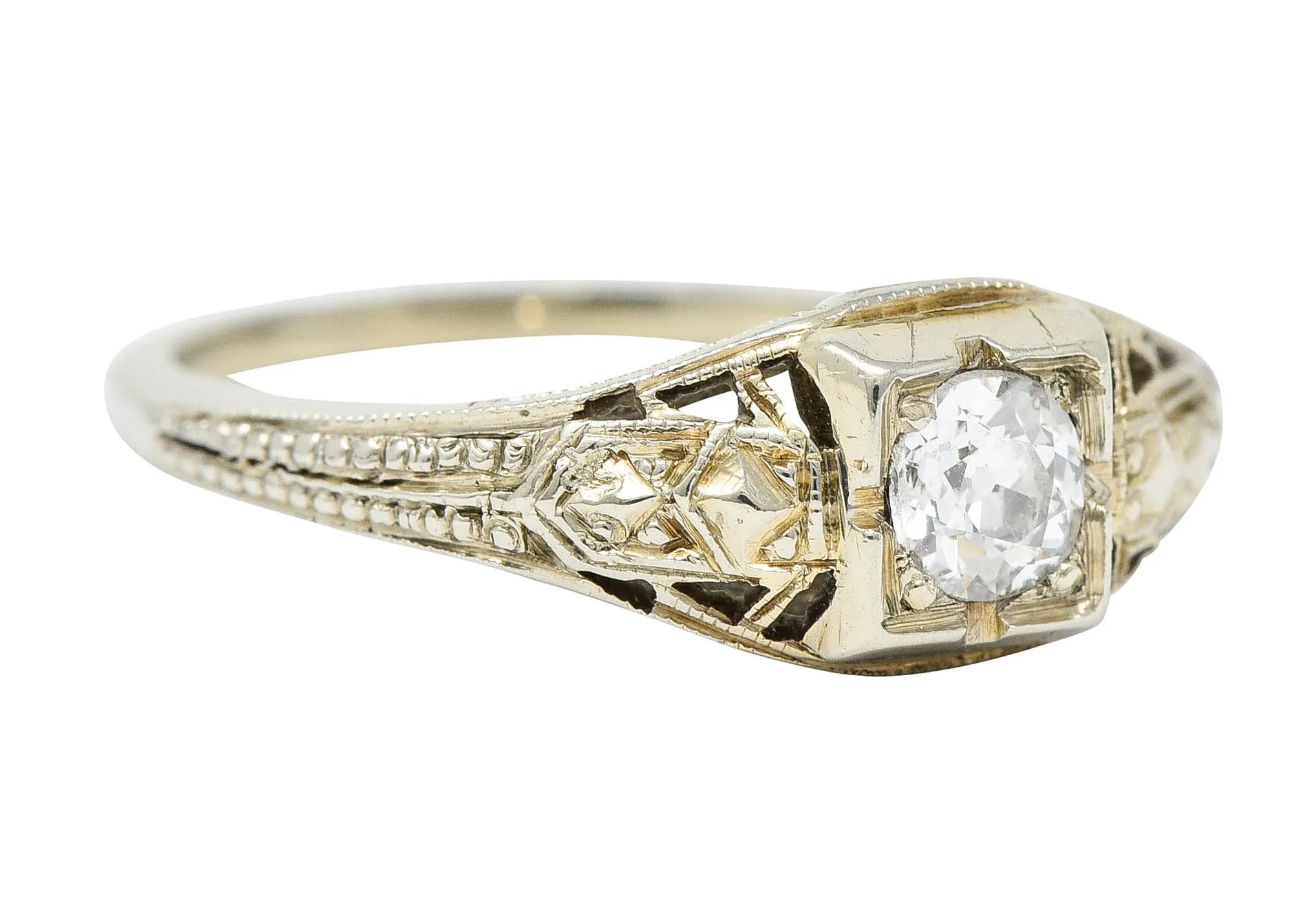 Art Deco Diamond 18 Karat White Gold Engagement Ring