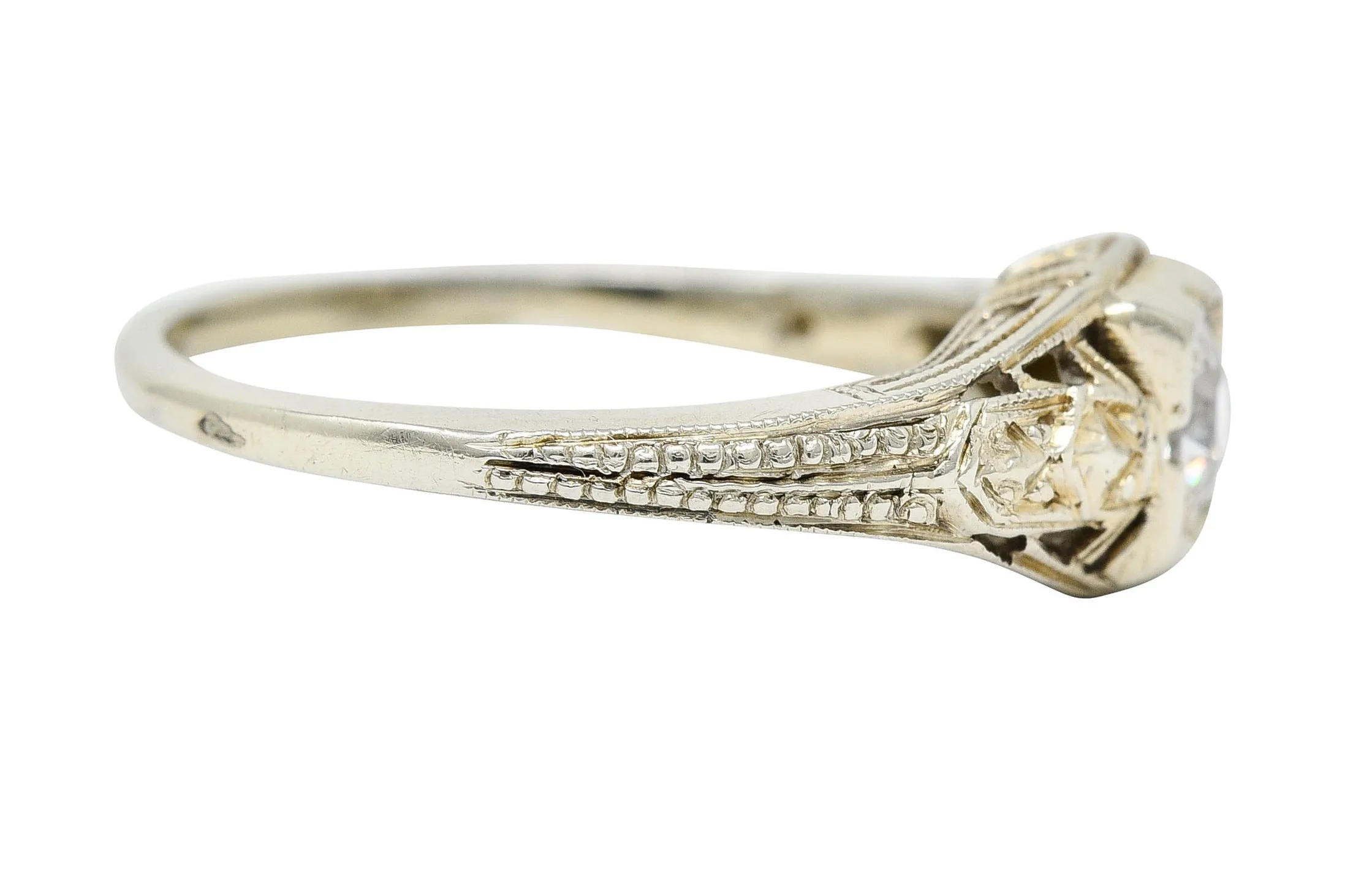 Art Deco Diamond 18 Karat White Gold Engagement Ring
