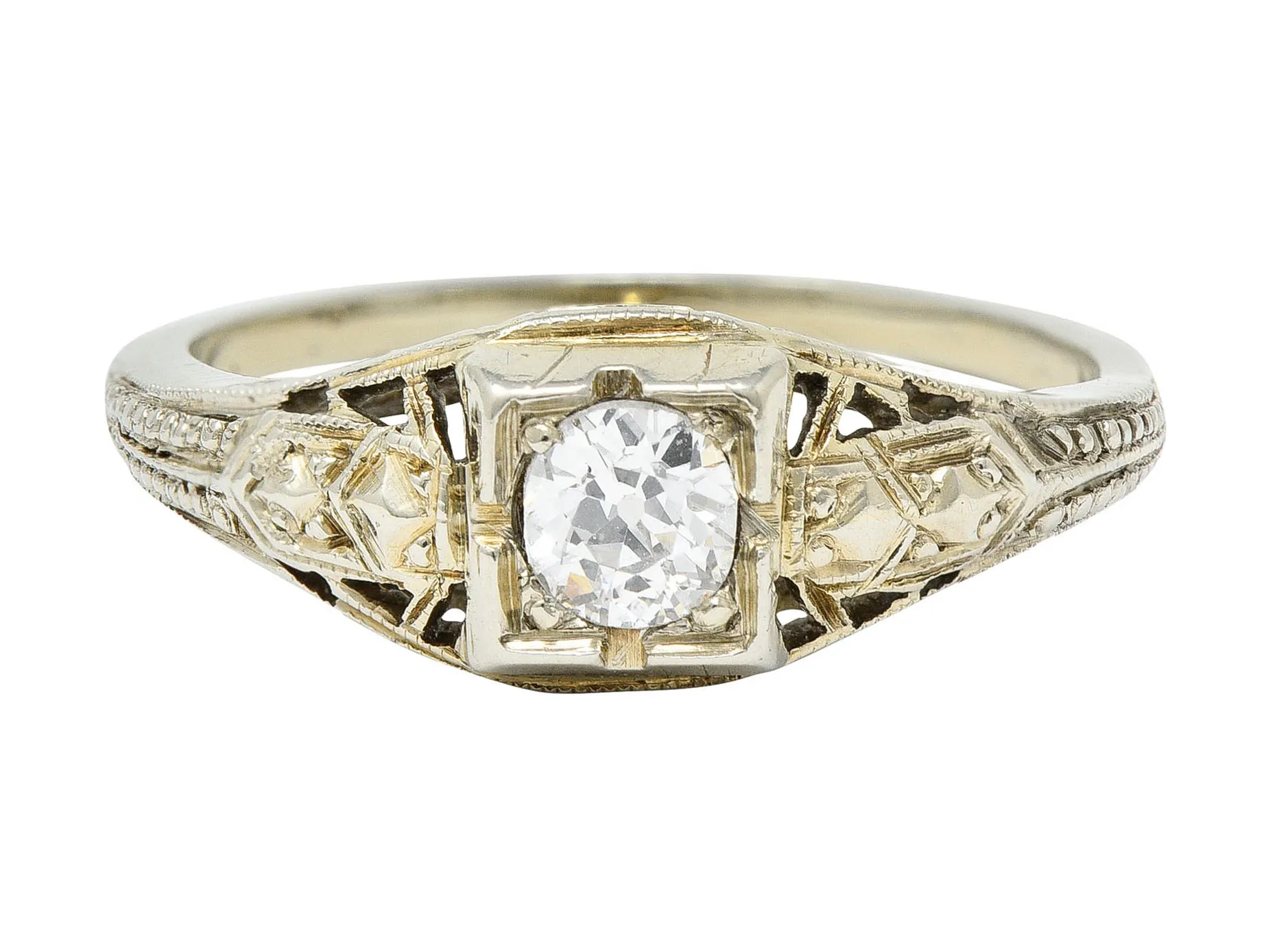 Art Deco Diamond 18 Karat White Gold Engagement Ring
