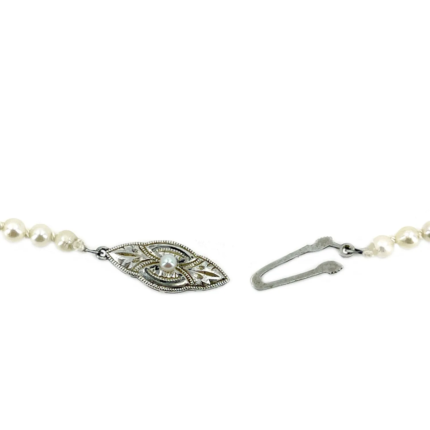 Art Deco Graduated Japanese Saltwater Cultured Akoya Pearl Vintage Necklace - Sterling Silver 21.25 Inch