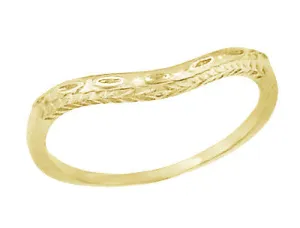 Art Deco Olive Leaves and Wheat Engraved Curved Wedding Band in 14 Karat Yellow Gold