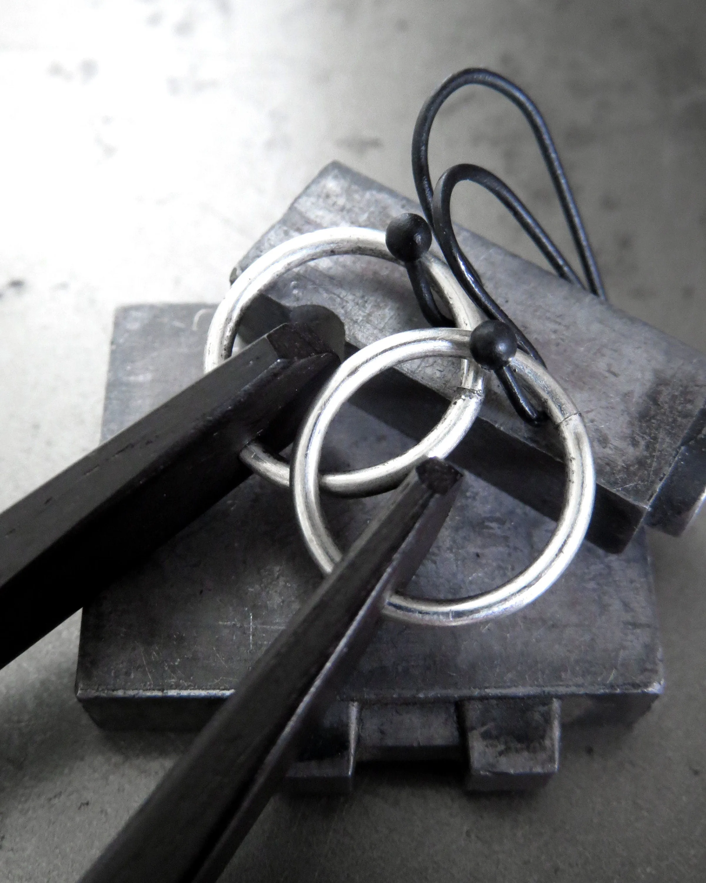 BLADE - Black Wood Earrings with Circle Ring