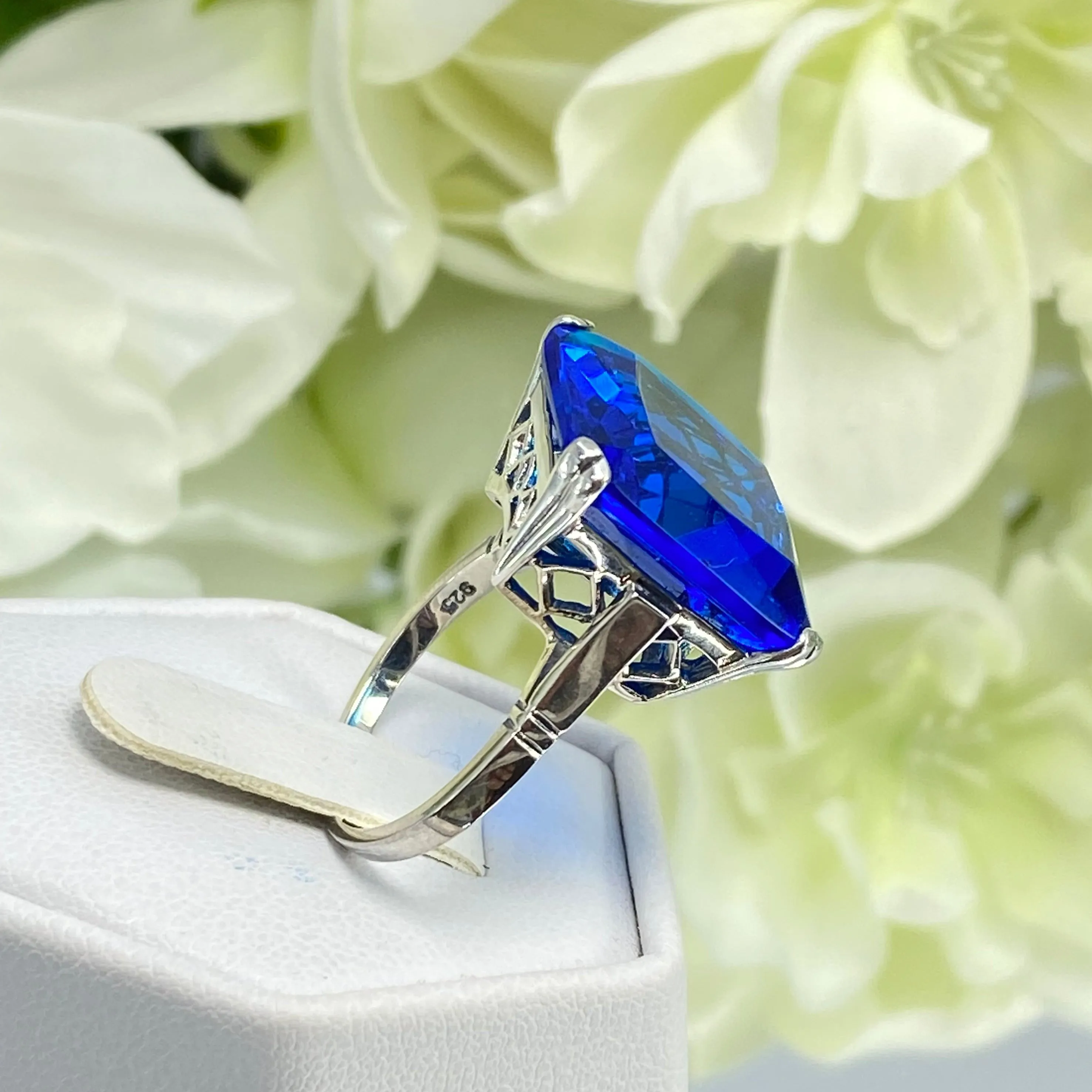 Blue Sapphire Ring, 20ct Big Huge Square Gem, Vintage Jewelry #D1