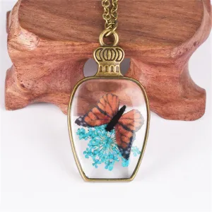 Dark Blue Gypsophila & 18K Gold-Plated Butterfly Vase Pendant Necklace