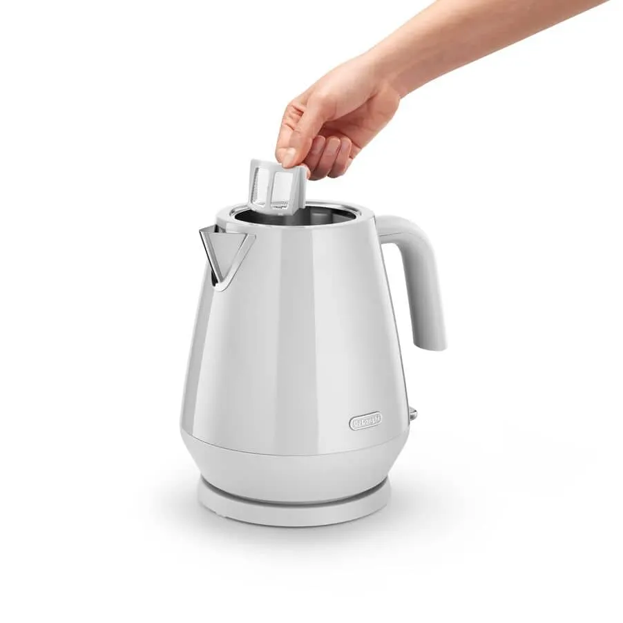 Delonghi Eclettica Kettle Whimsical White KBY2001.W