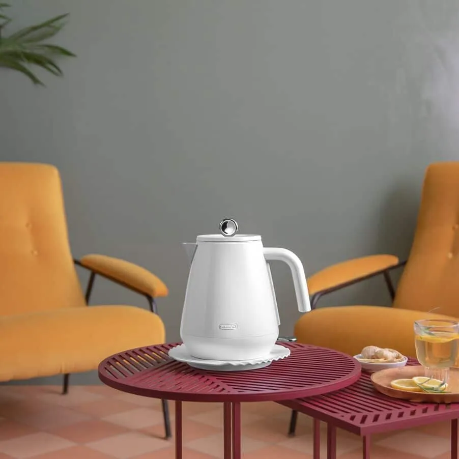 Delonghi Eclettica Kettle Whimsical White KBY2001.W