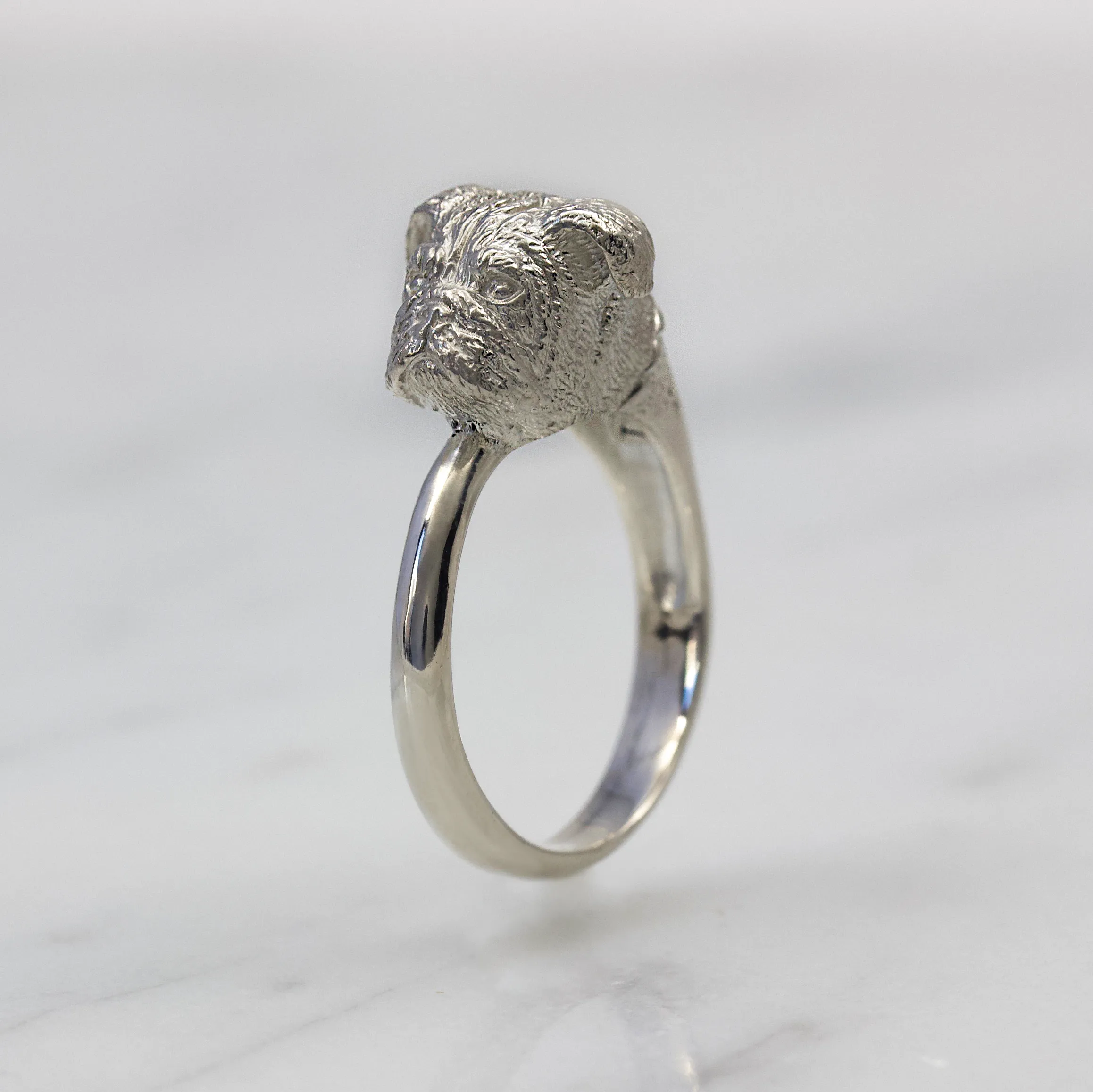 English Bulldog Ring