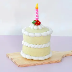 FELT STRAWBERRY SHORTCAKE BIRTHDAY CAKE WITH CANDLE