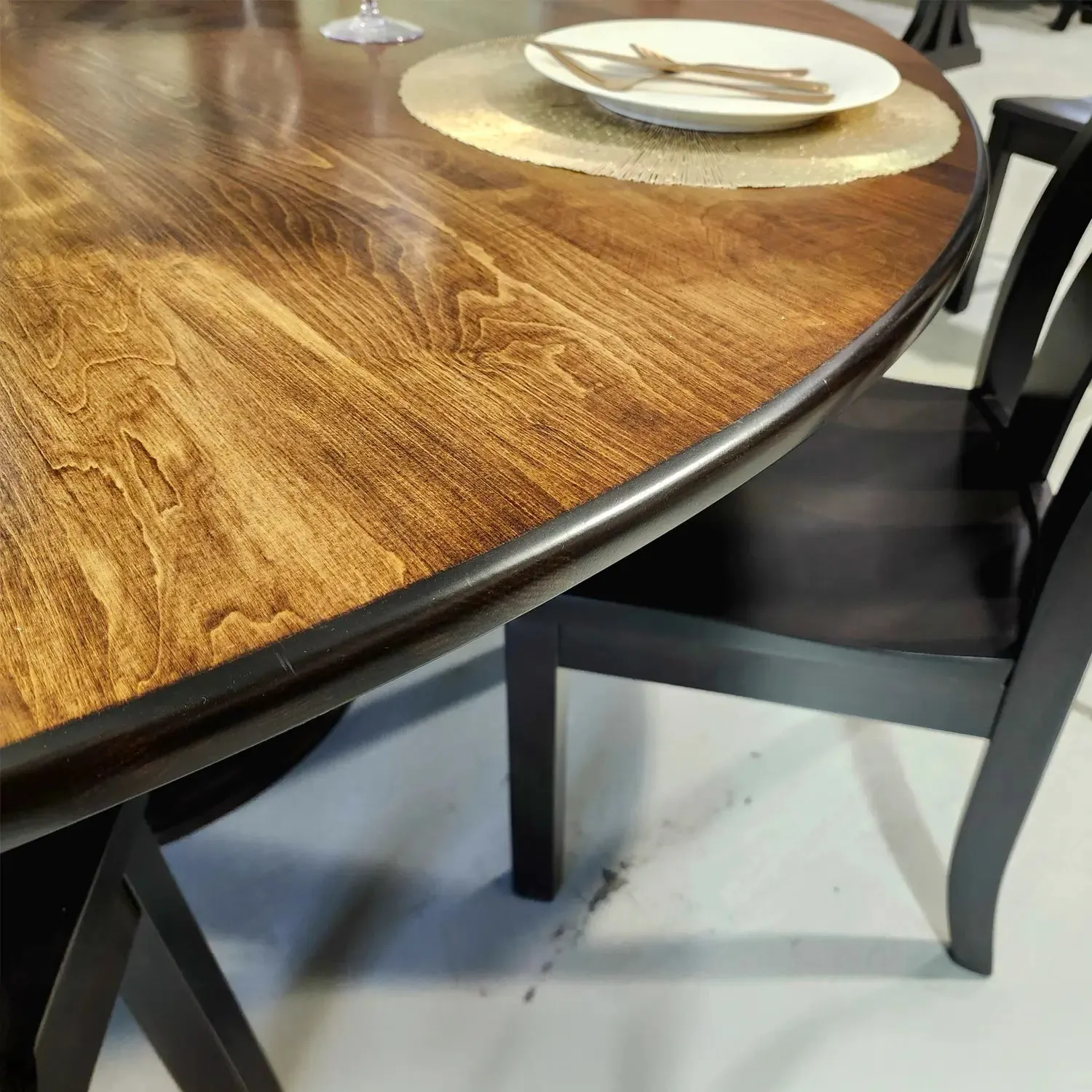 Foles 6 Person Round Dining Table Set