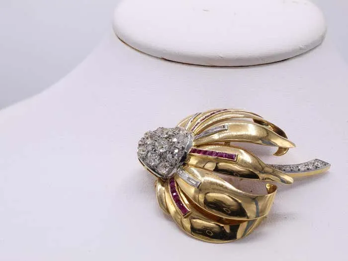 French Art Deco Old Mine Diamond Ruby Platinum 18 Karat Gold Flower Brooch