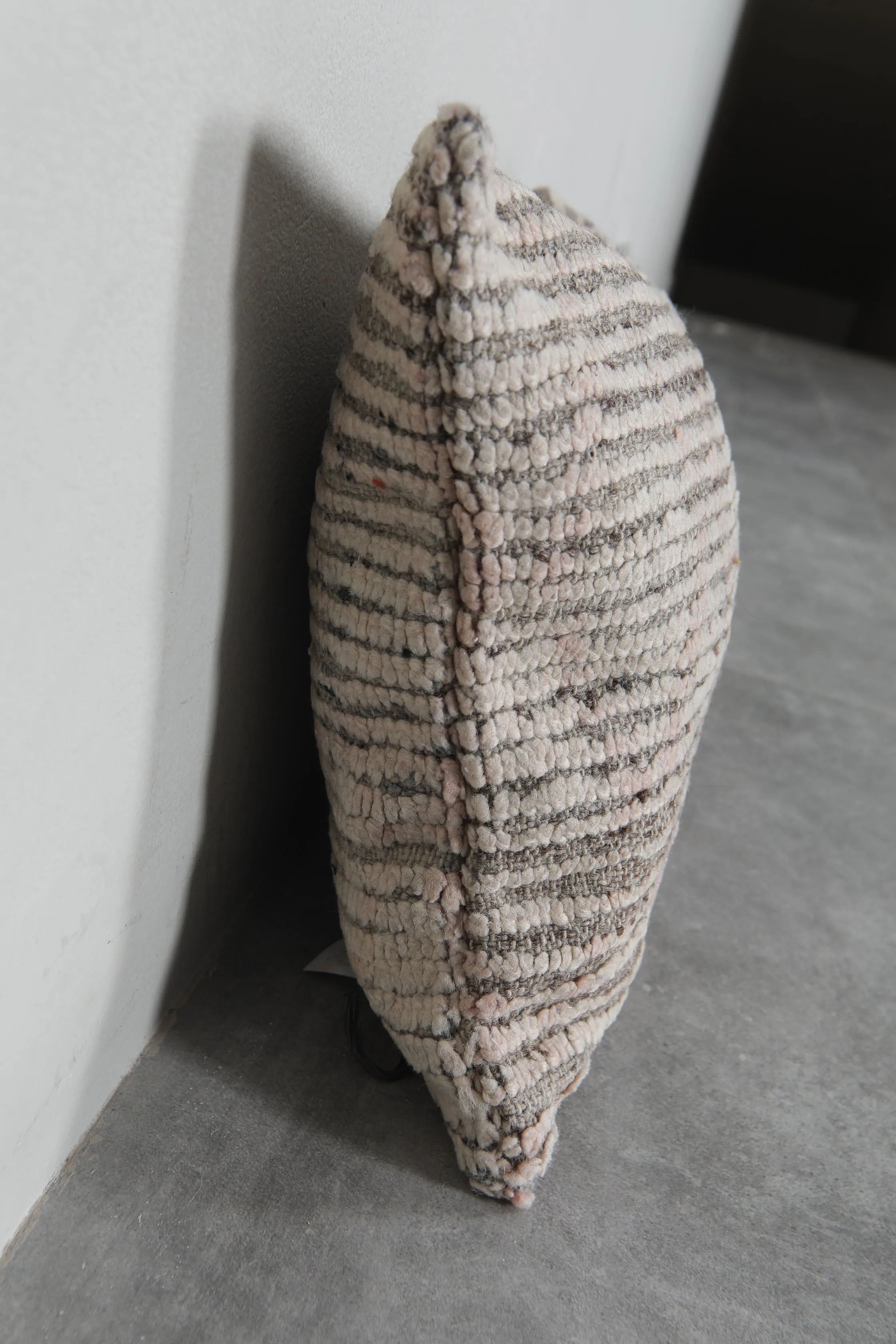 Handwoven Moroccan Wool Pillow - 16.1 x 20 Inches