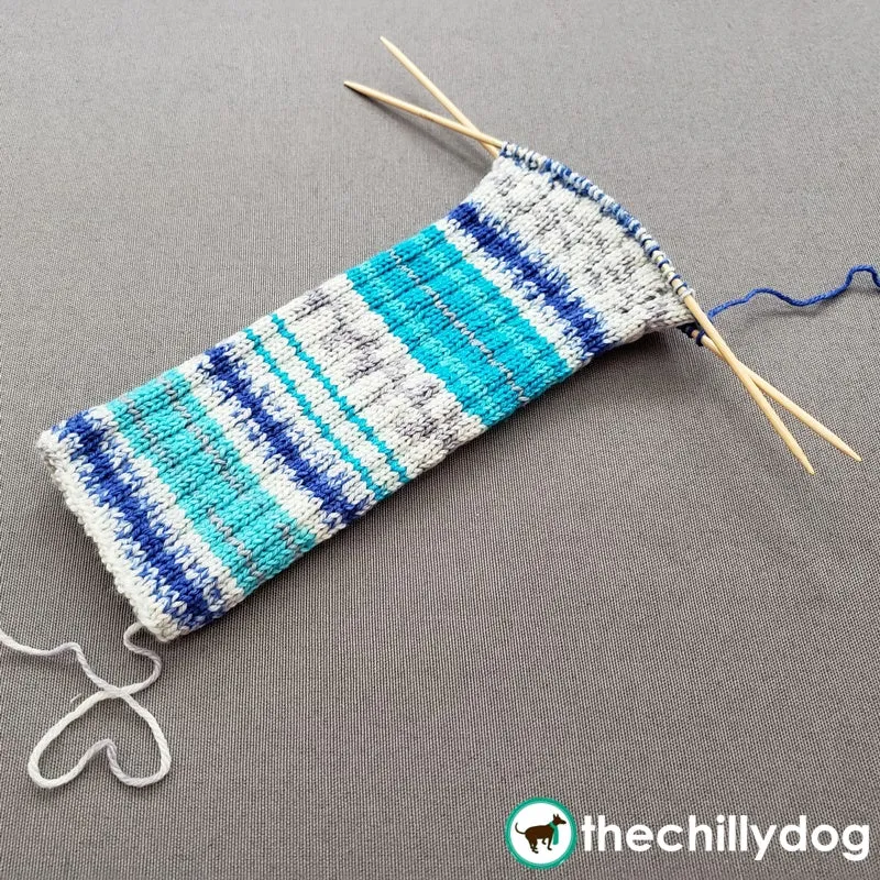 Line Drawing Socks: Knitting Pattern PDF