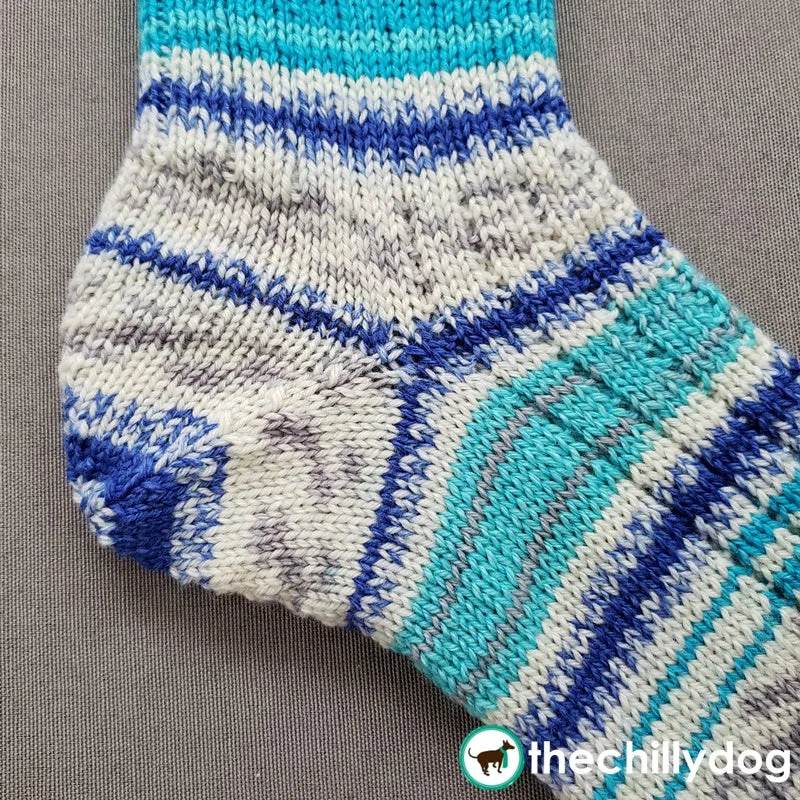Line Drawing Socks: Knitting Pattern PDF