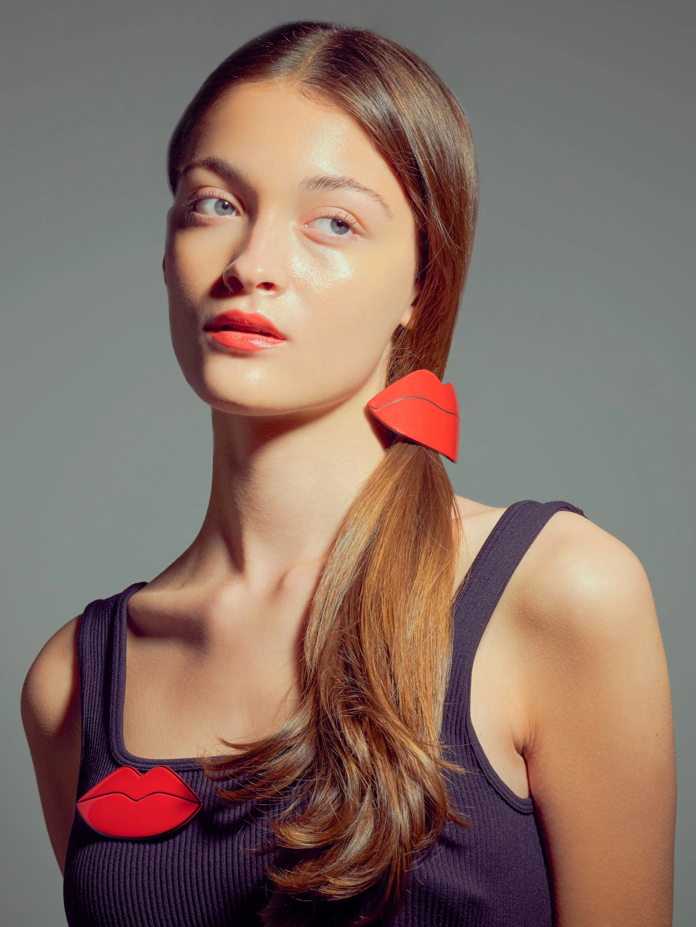 Lip Large Brooch