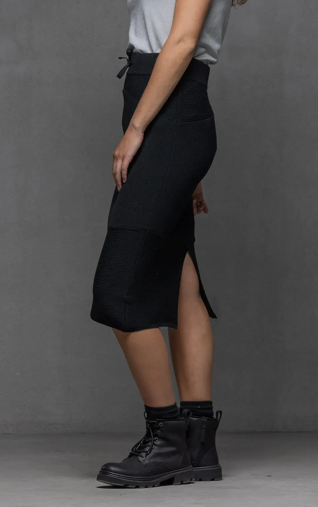 MERINO KNIT SKIRT - CLEARANCE