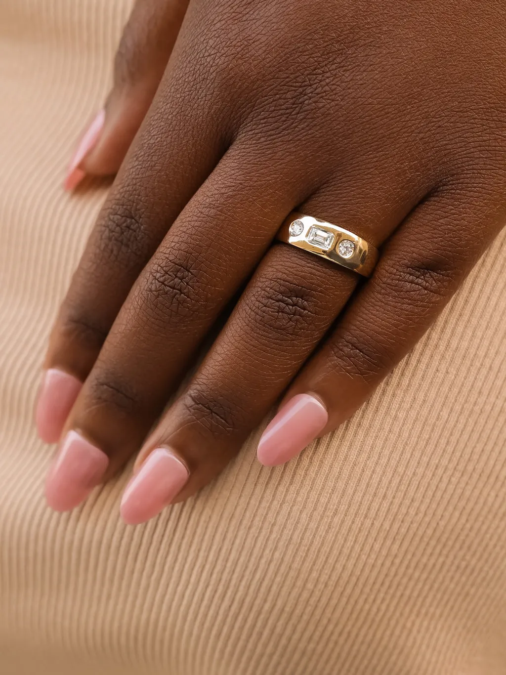 Minimalist Diamond Studded Flat Cigar Band