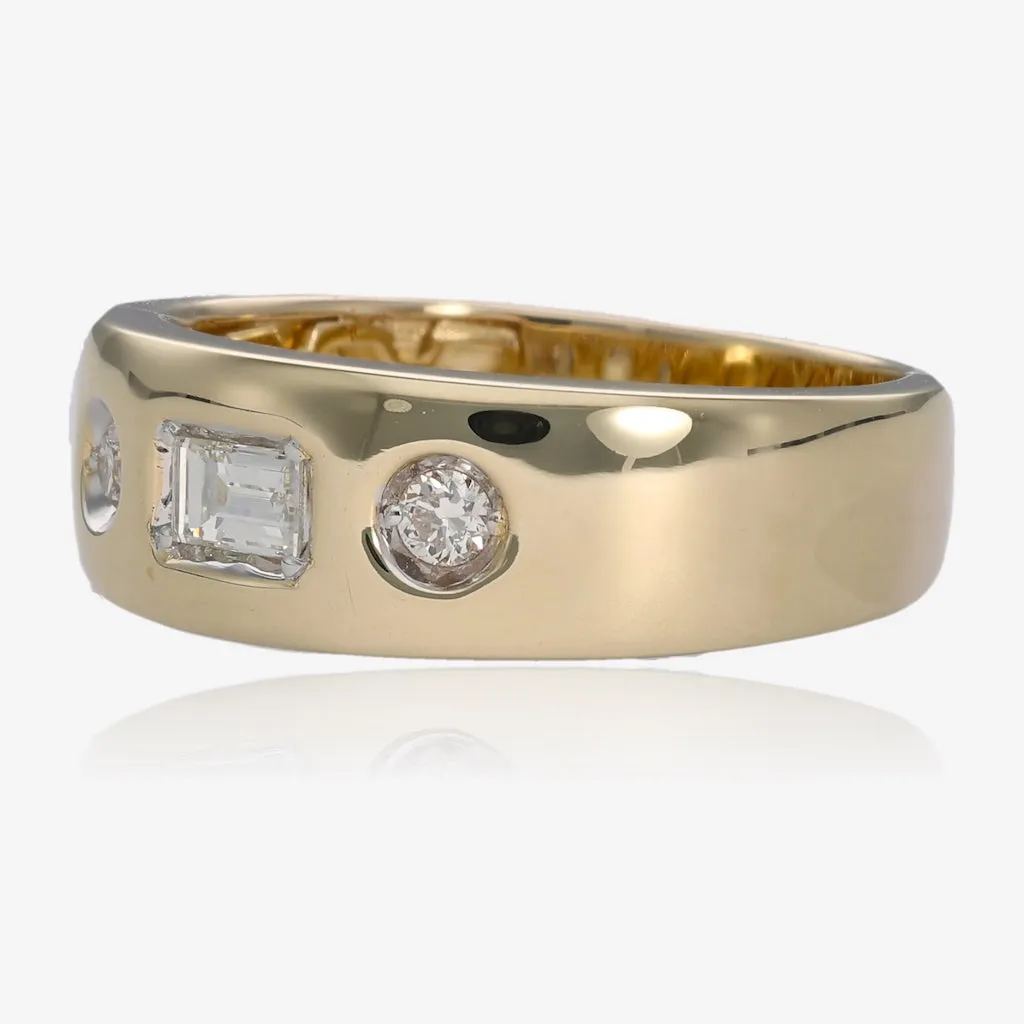Minimalist Diamond Studded Flat Cigar Band