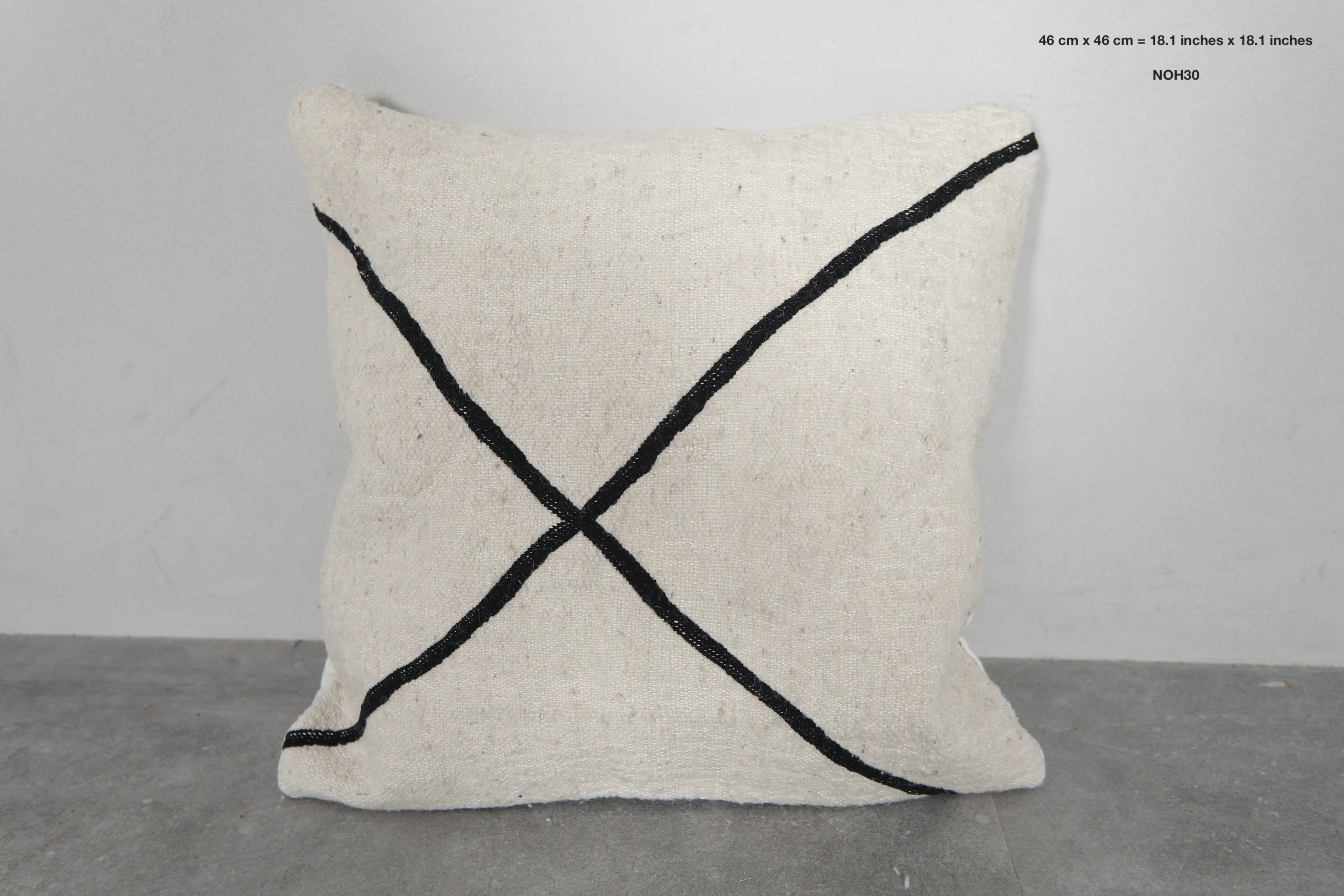 Minimalist Moroccan Wool Pillow - 18.1 x 18.1 Inches