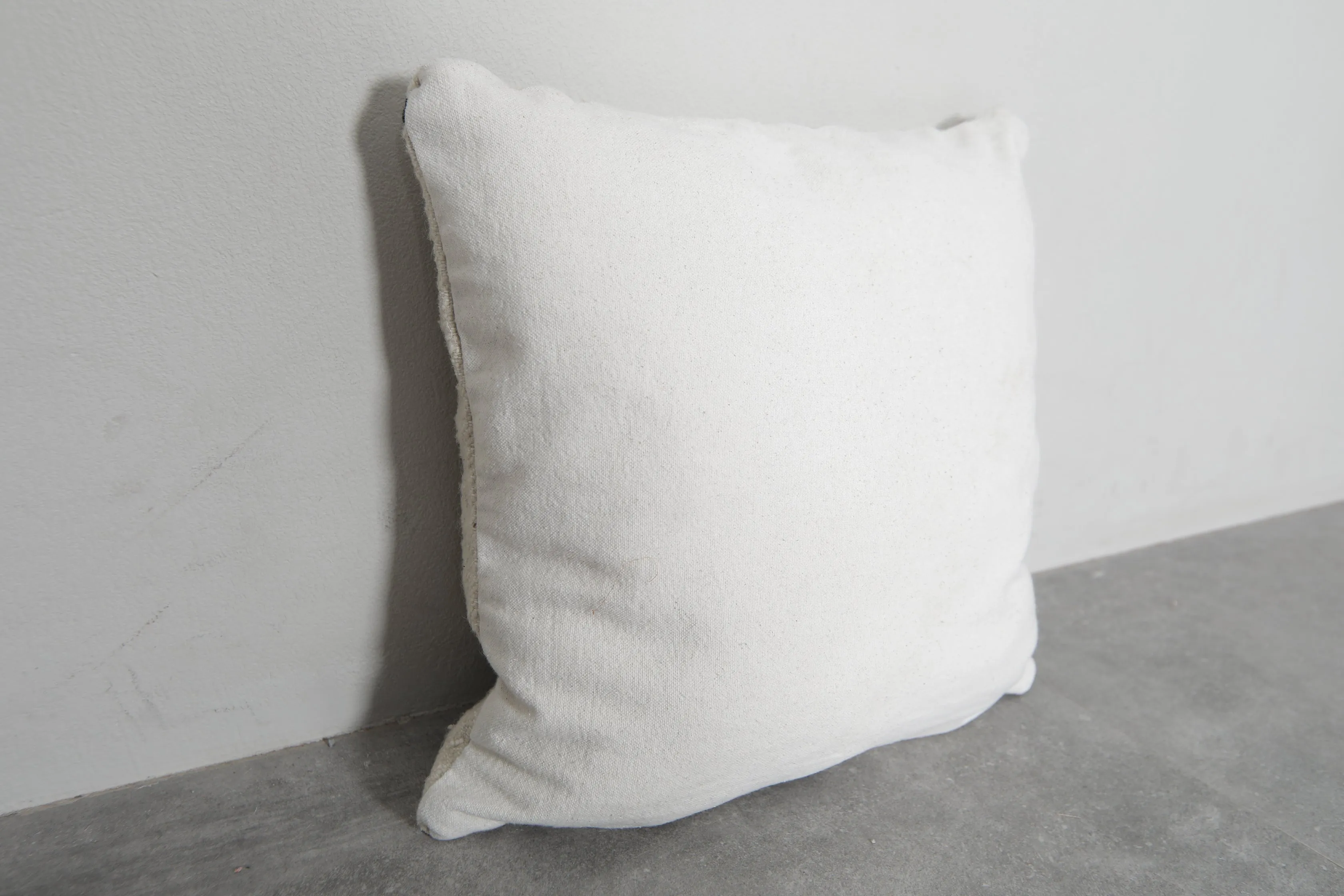 Minimalist Moroccan Wool Pillow - 18.1 x 18.1 Inches