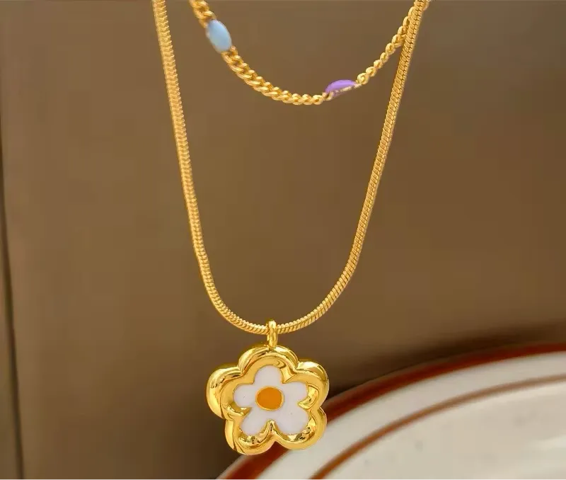 Minimalist Sweet Daisy Flower Pendant Necklace