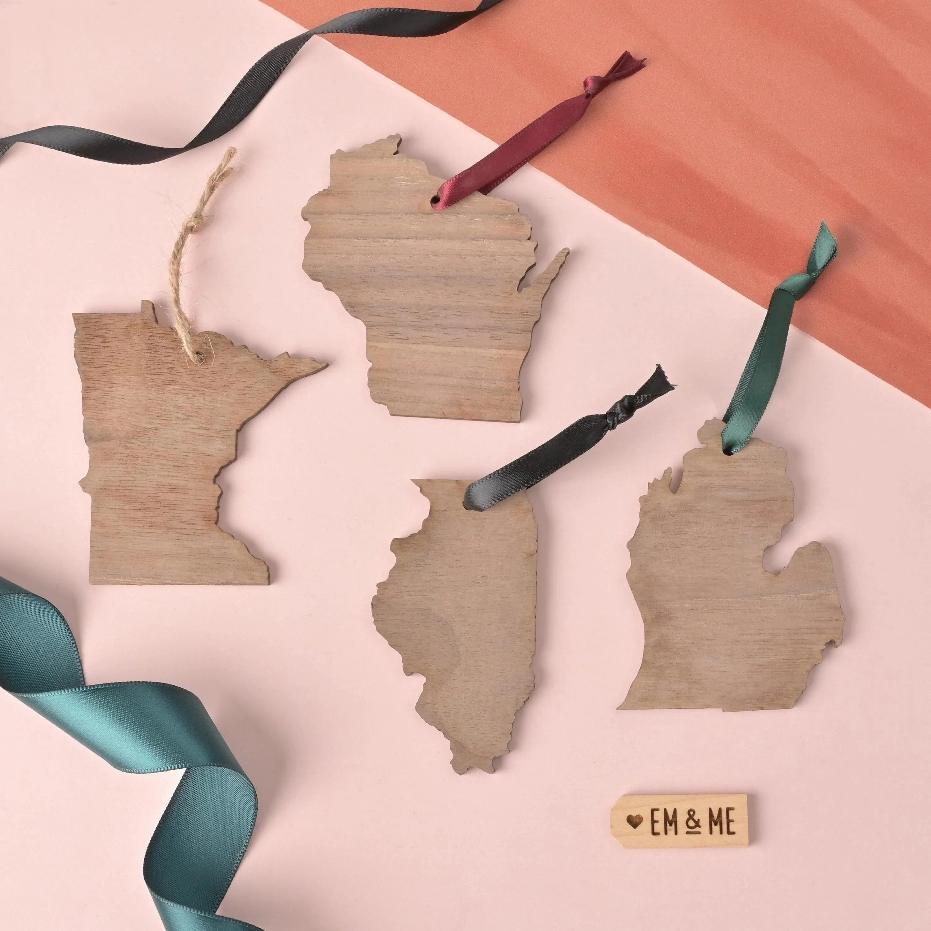Minnesota Ornament