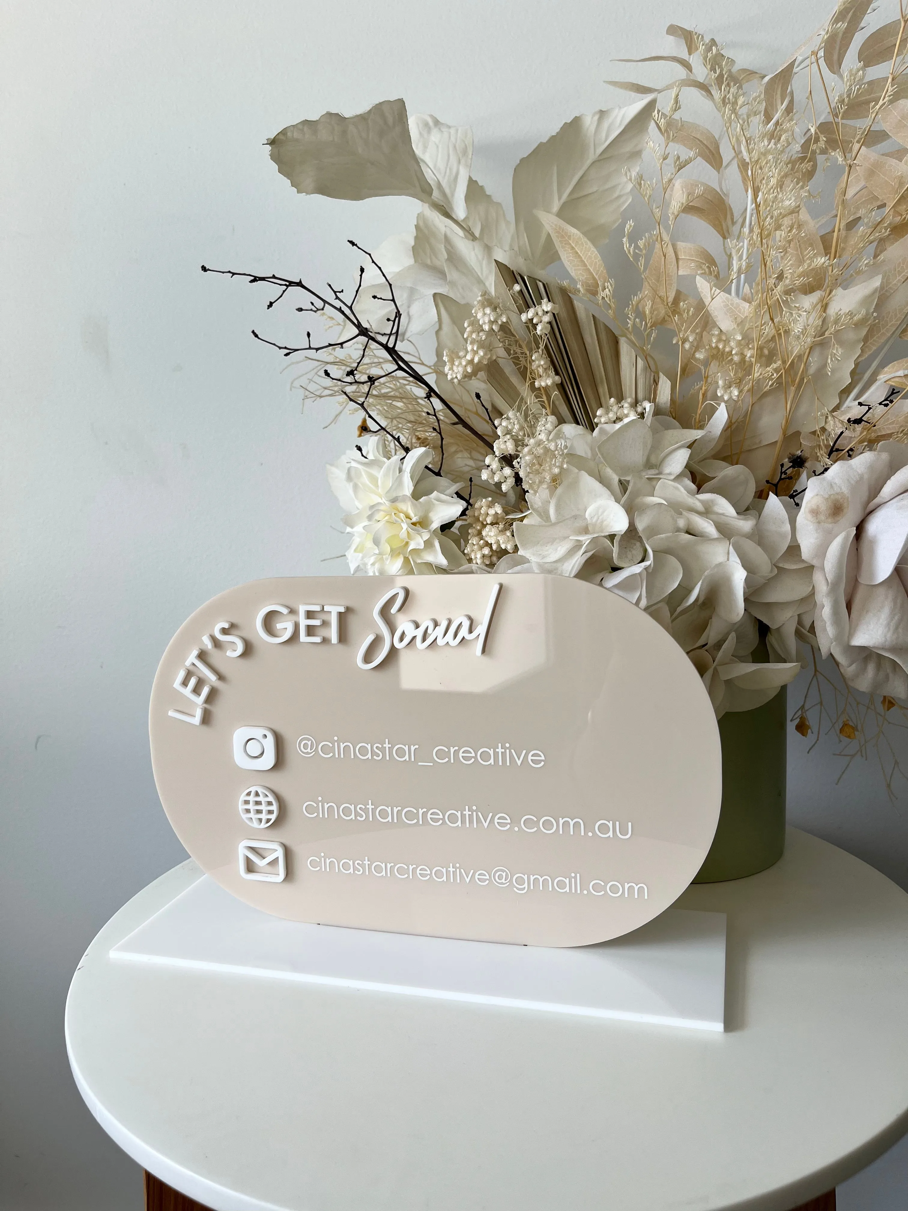 Modern Single Oval Social Sign Freestanding Style 1