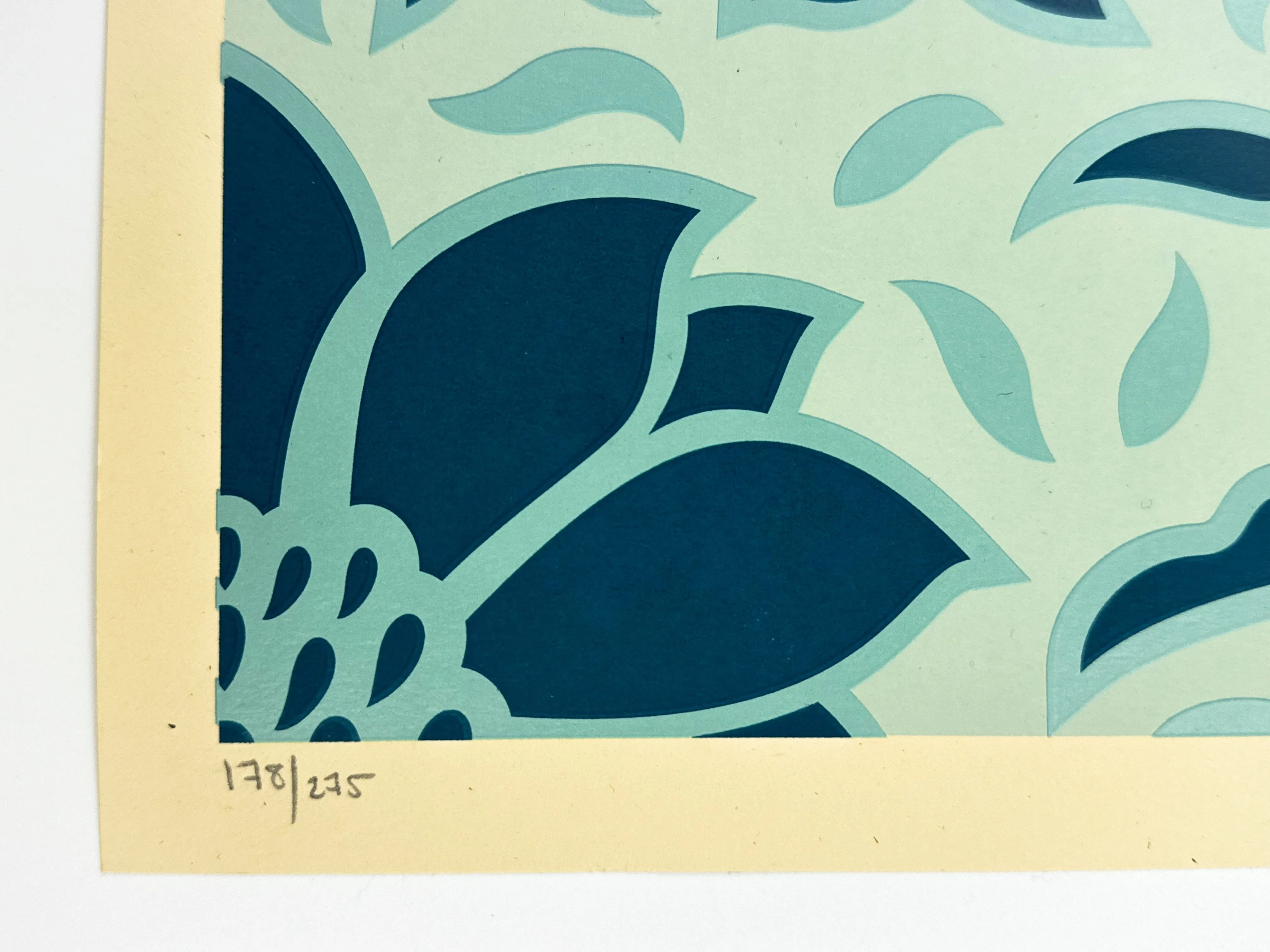 Obey Deco Floral Pattern (Blue)