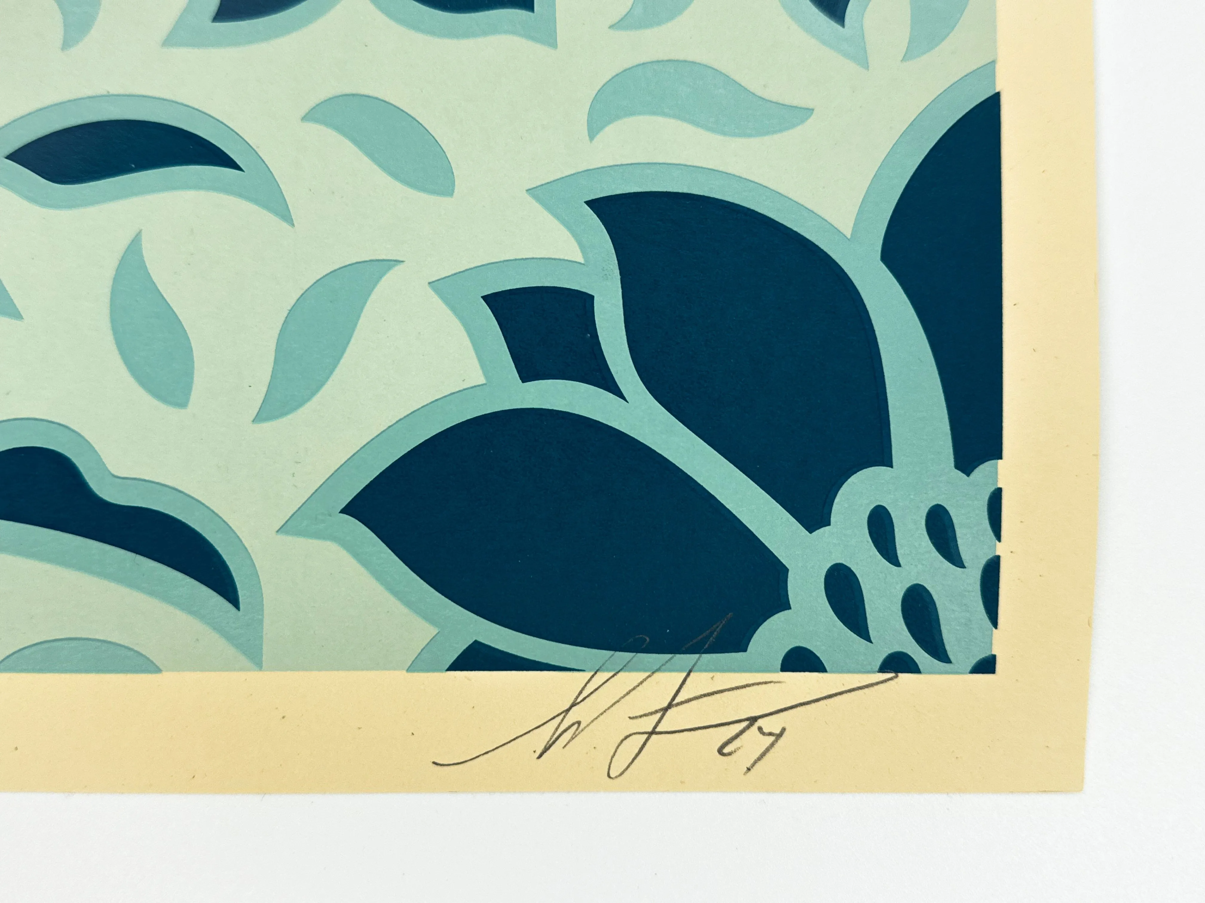 Obey Deco Floral Pattern (Blue)