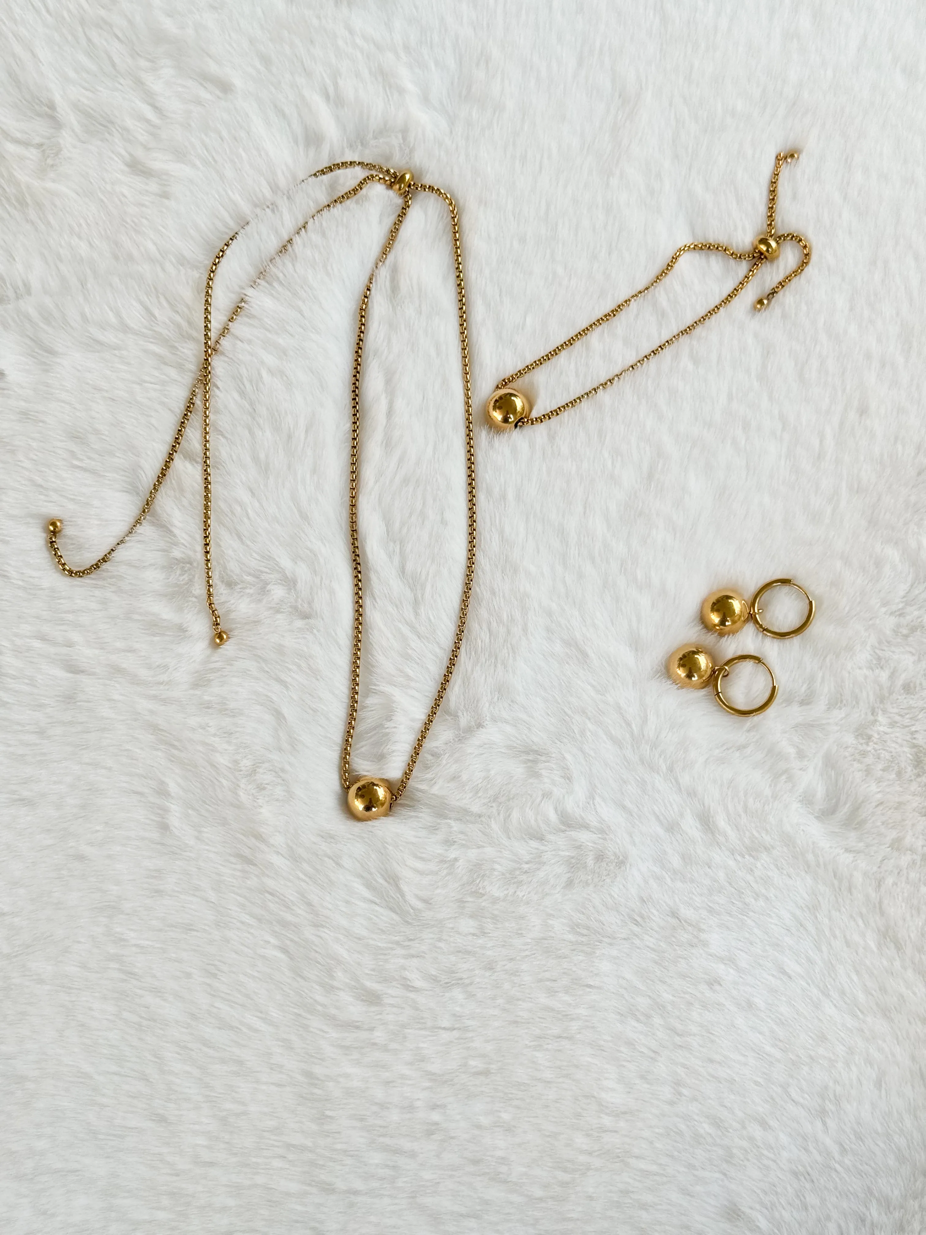 Orbit necklace