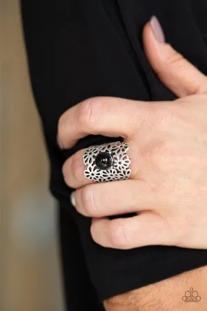 Paparazzi - Flower Shower - Black Ring