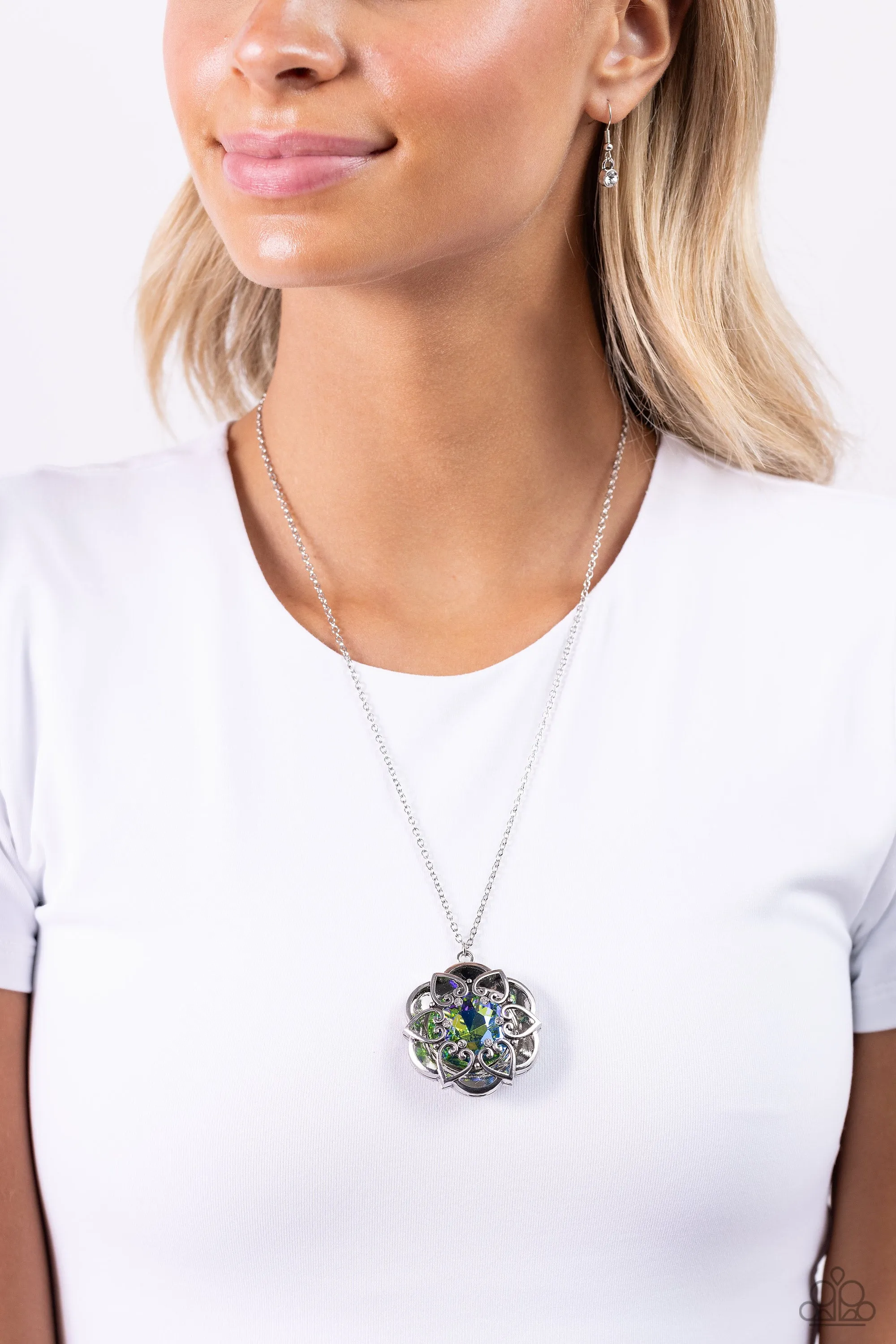 Paparazzi Flowering Fantasy - Green Necklace