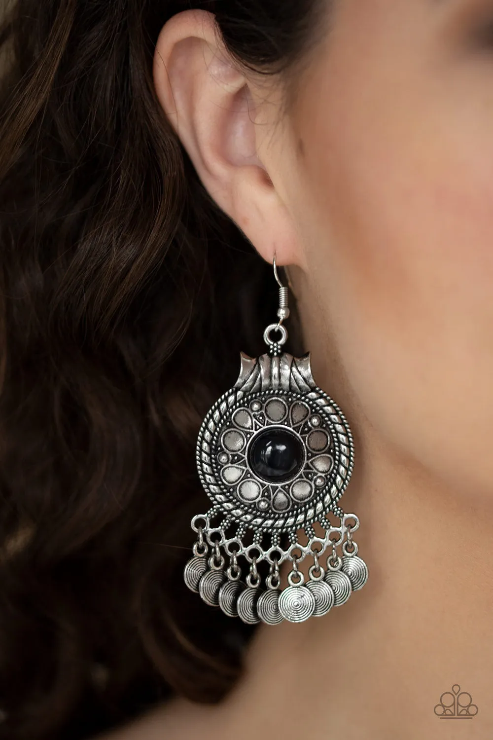 Paparazzi Rural Rhythm Earrings Black