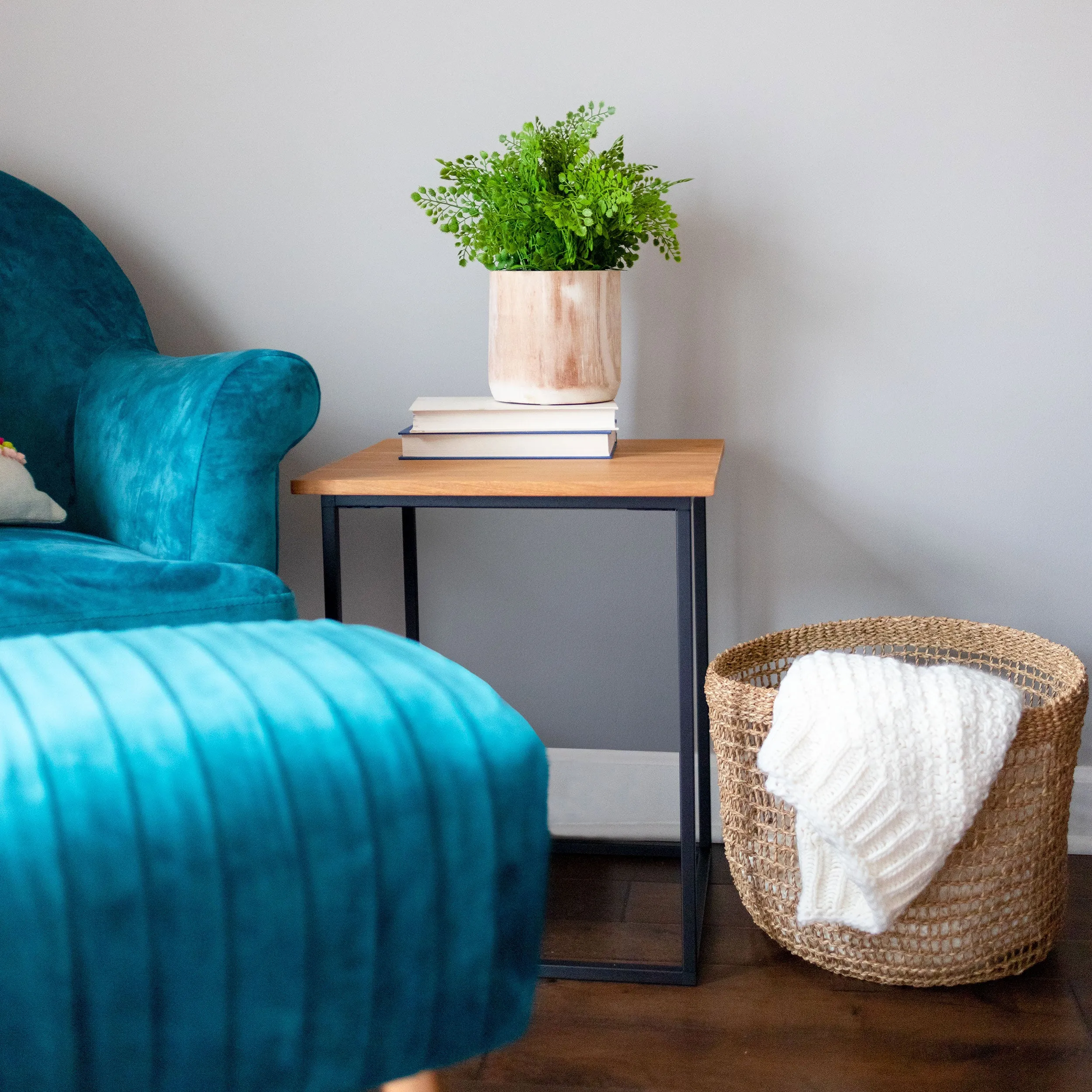 PIETRA SIDE TABLES