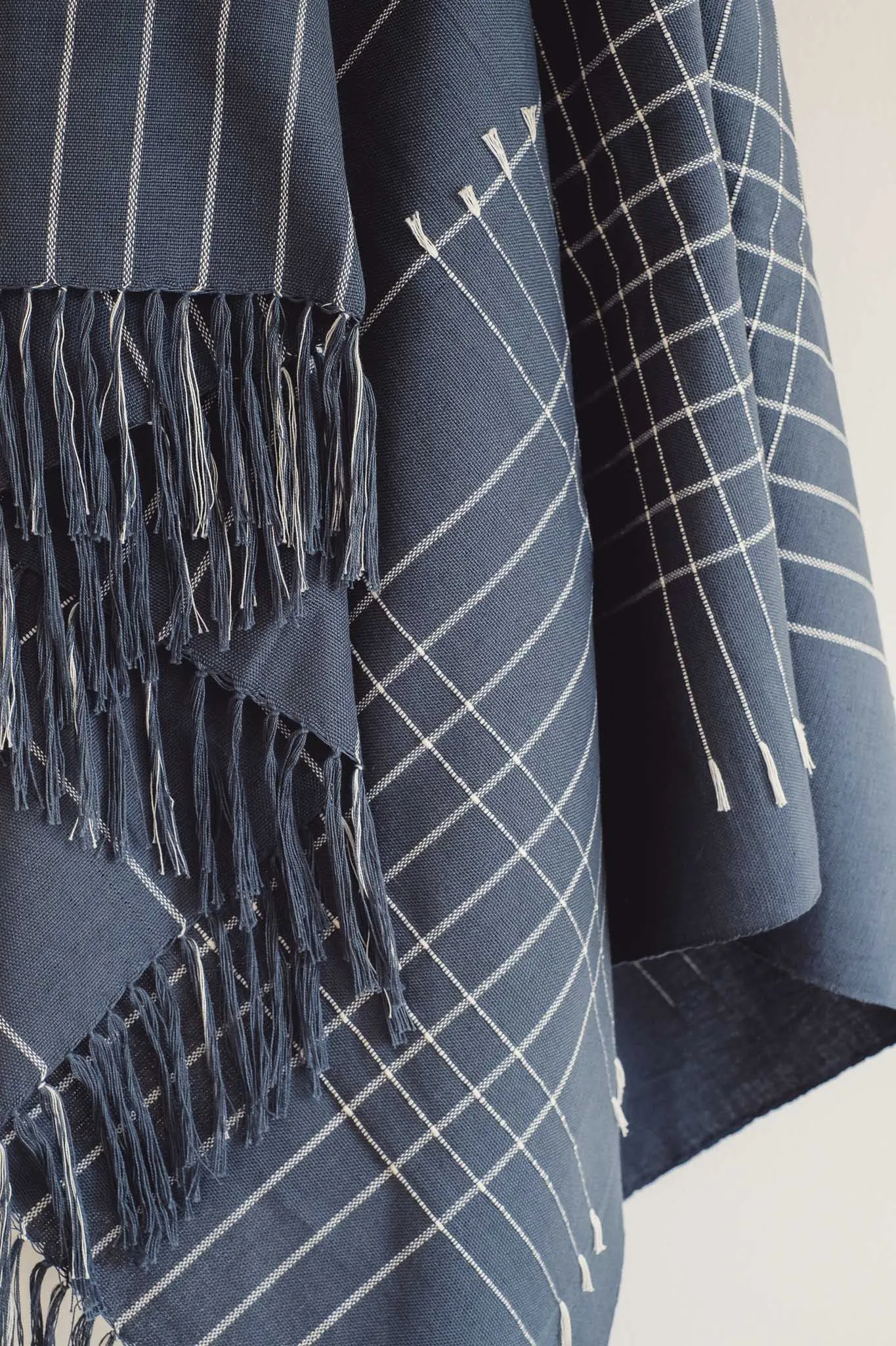 Raya Throw, Agave Green