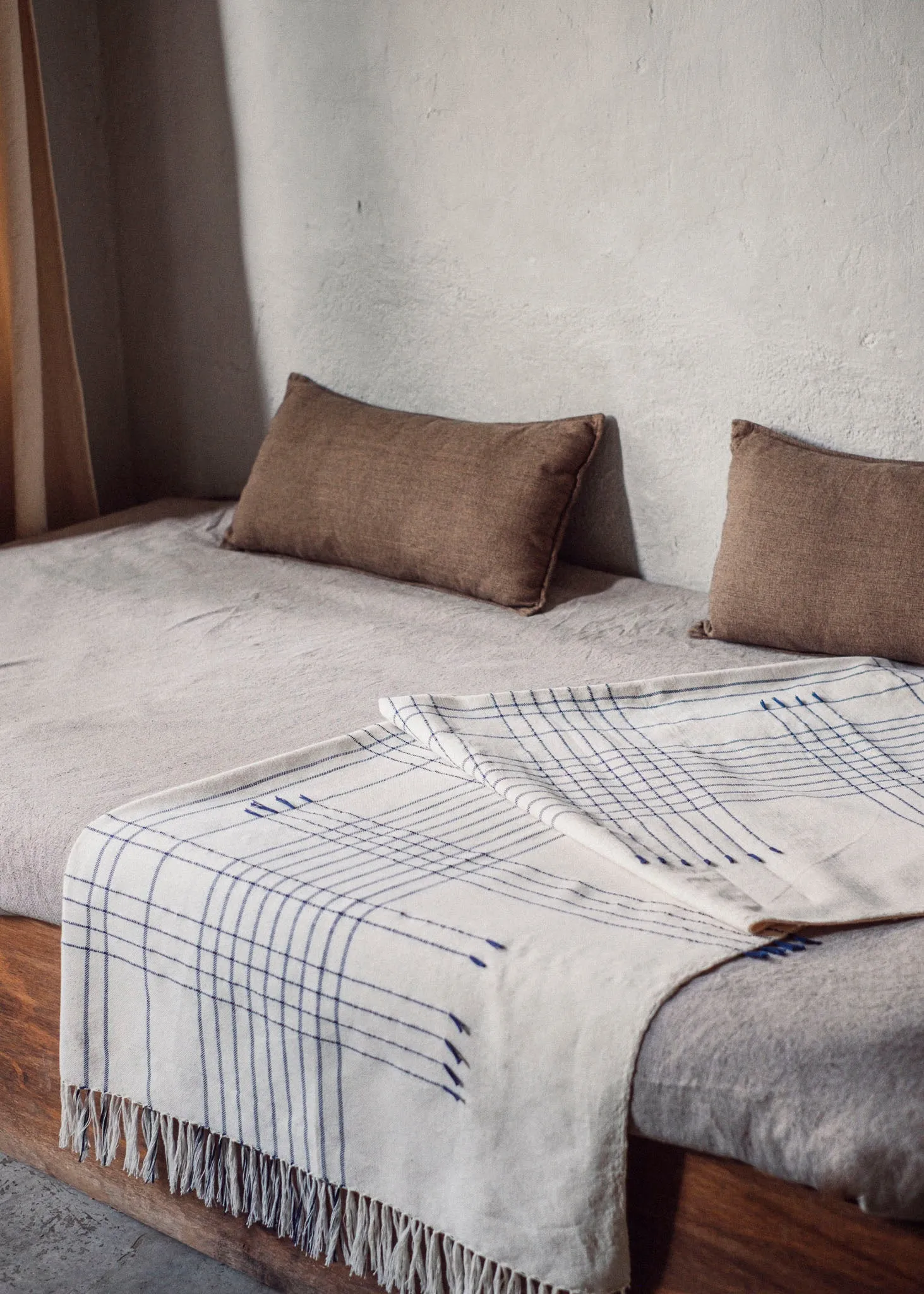 Raya Throw, Indigo